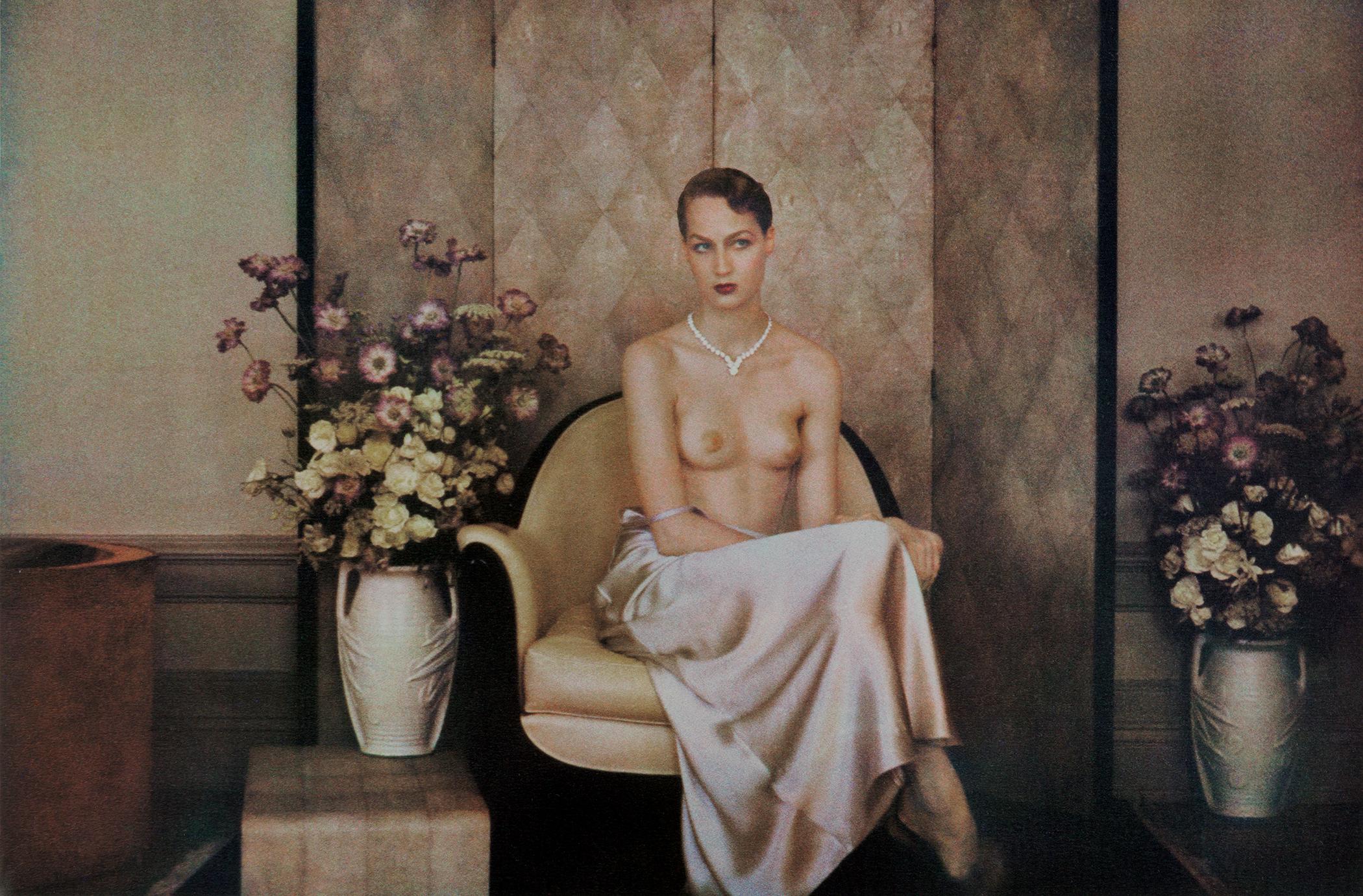 Color Photograph Sheila Metzner - Rebecca. Les fleurs de Marlo. 1984