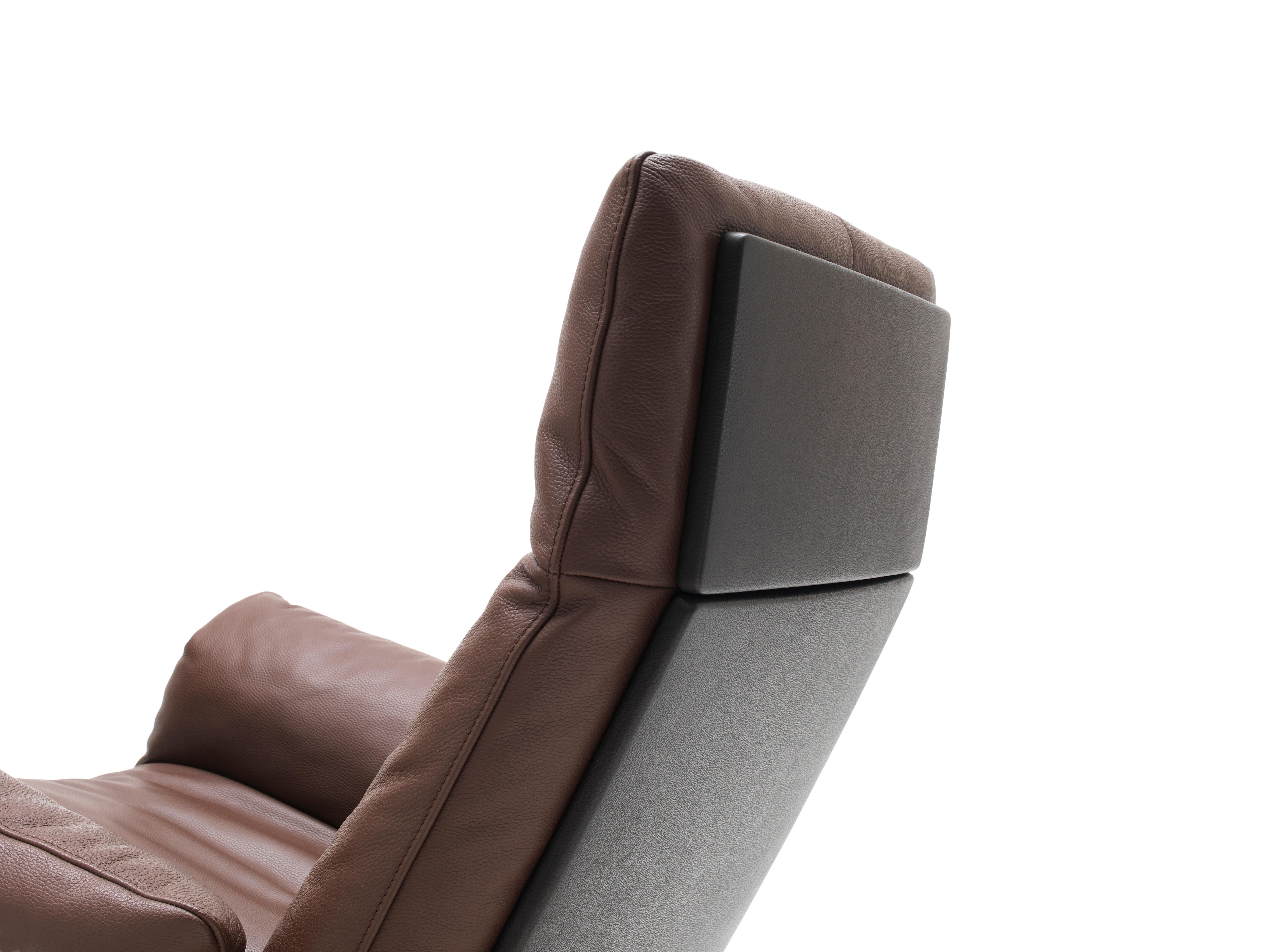 Modern Shelby Adjustable Swivel Leather Armchair by FSM For Sale