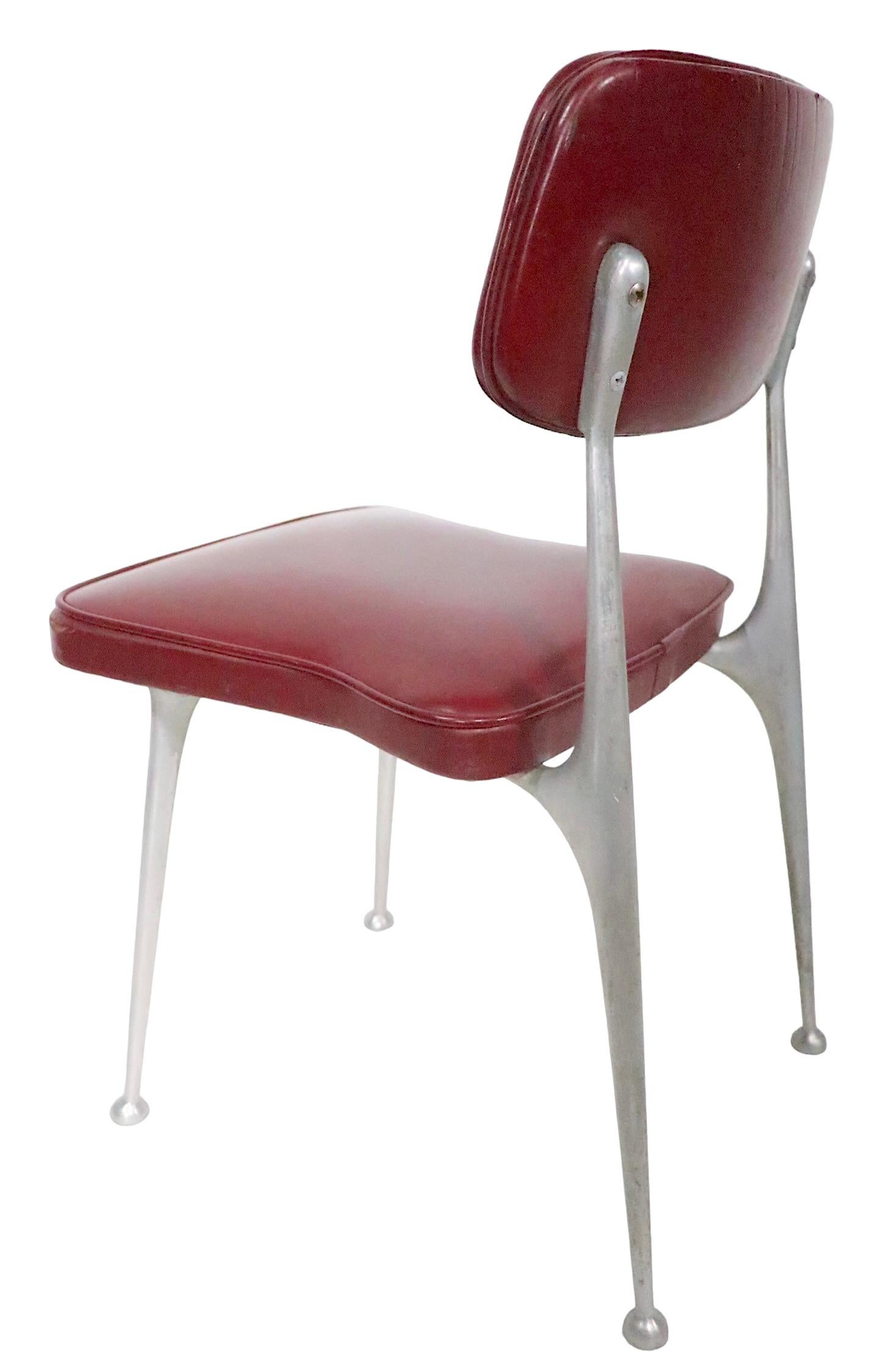 American Shelby Williams Gazelle Cast Aluminum and Vinyl Chair, circa 1960s For Sale