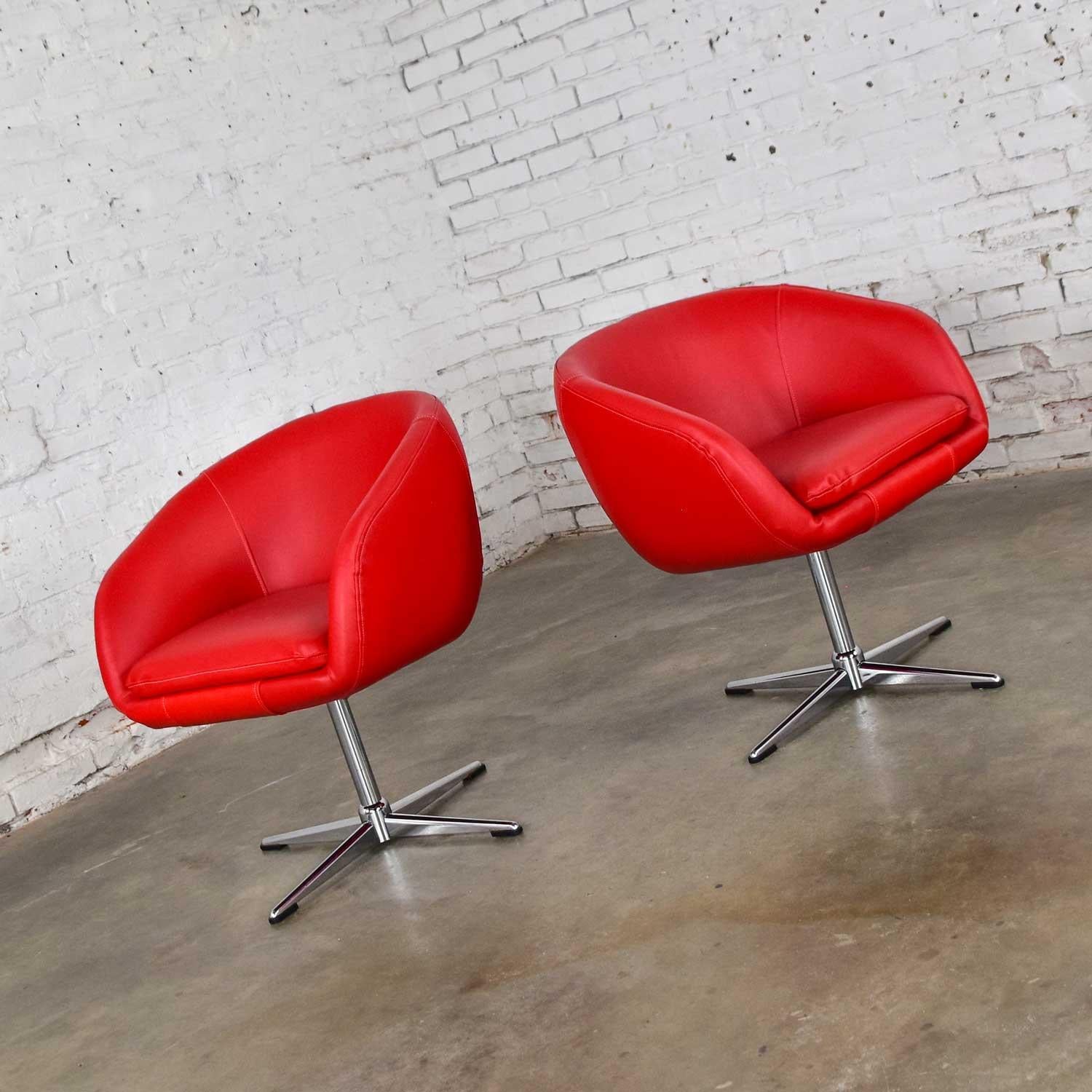American Shelby Williams MCM Swivel Bucket Chairs Red Vinyl Faux Leather & Chrome X Base For Sale
