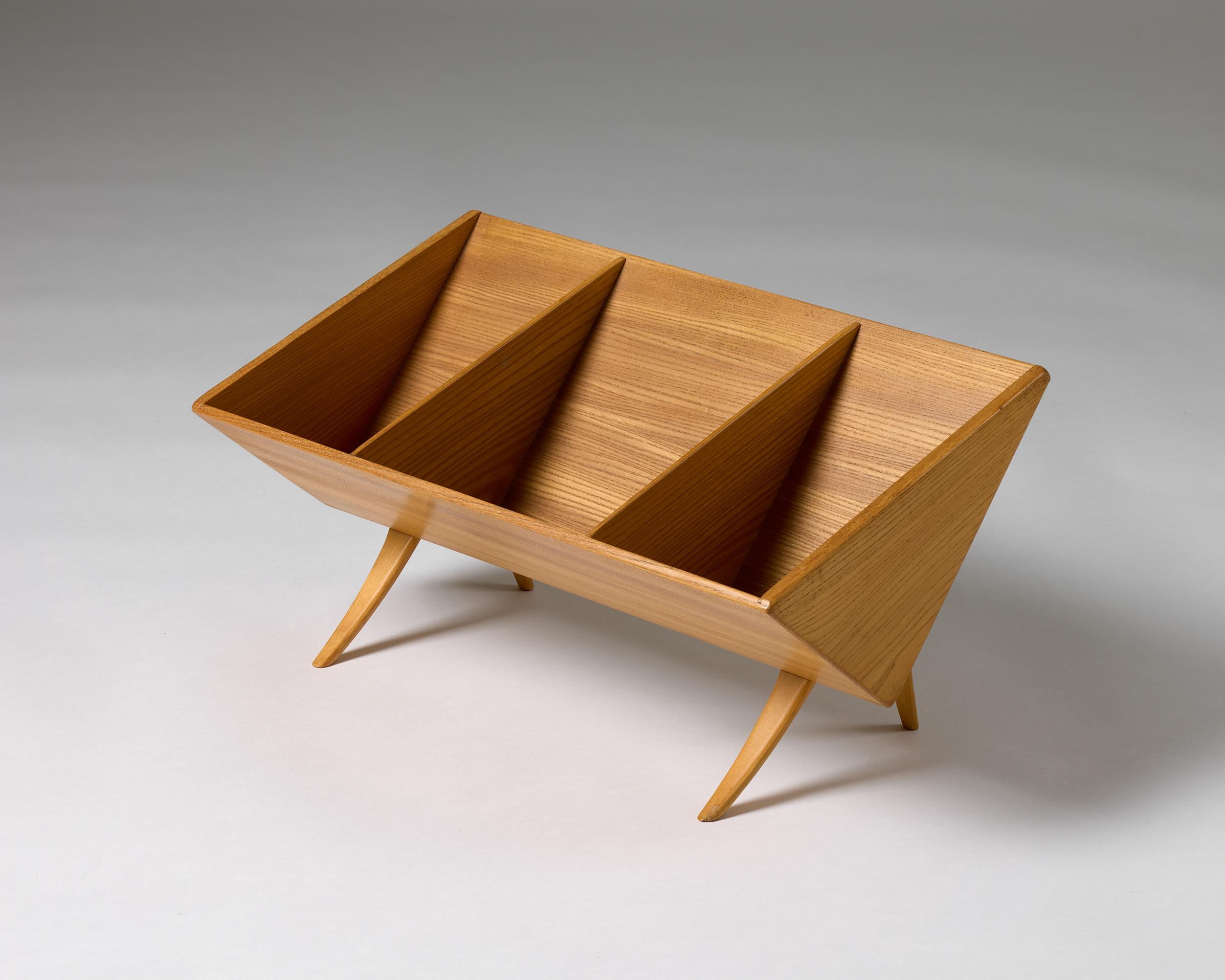 Swedish Shelf ‘Book crib’ designed by Bruno Mathsson for Firma Karl Mathsson, 1961 For Sale