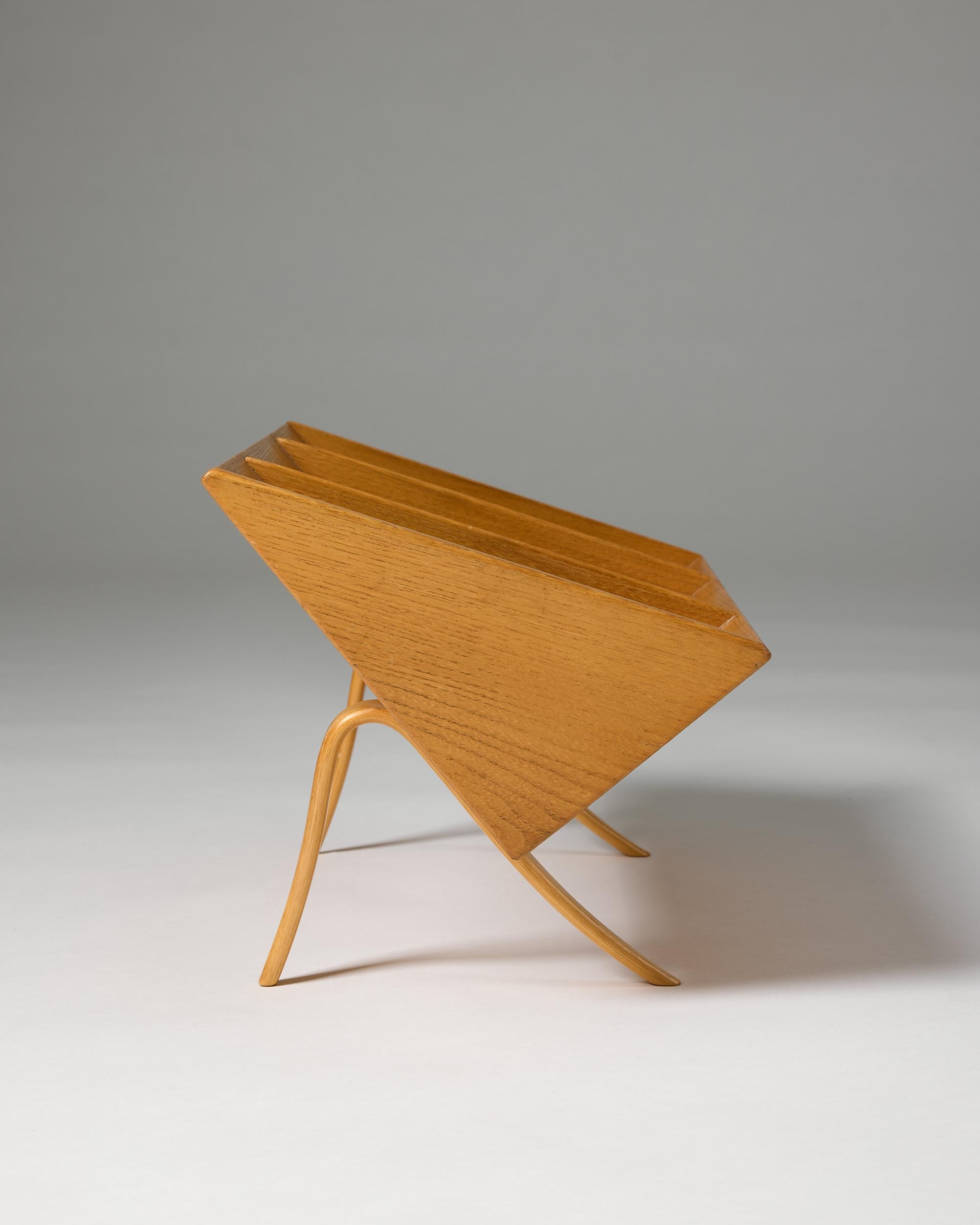 Mid-20th Century Shelf ‘Book crib’ designed by Bruno Mathsson for Firma Karl Mathsson, 1961 For Sale