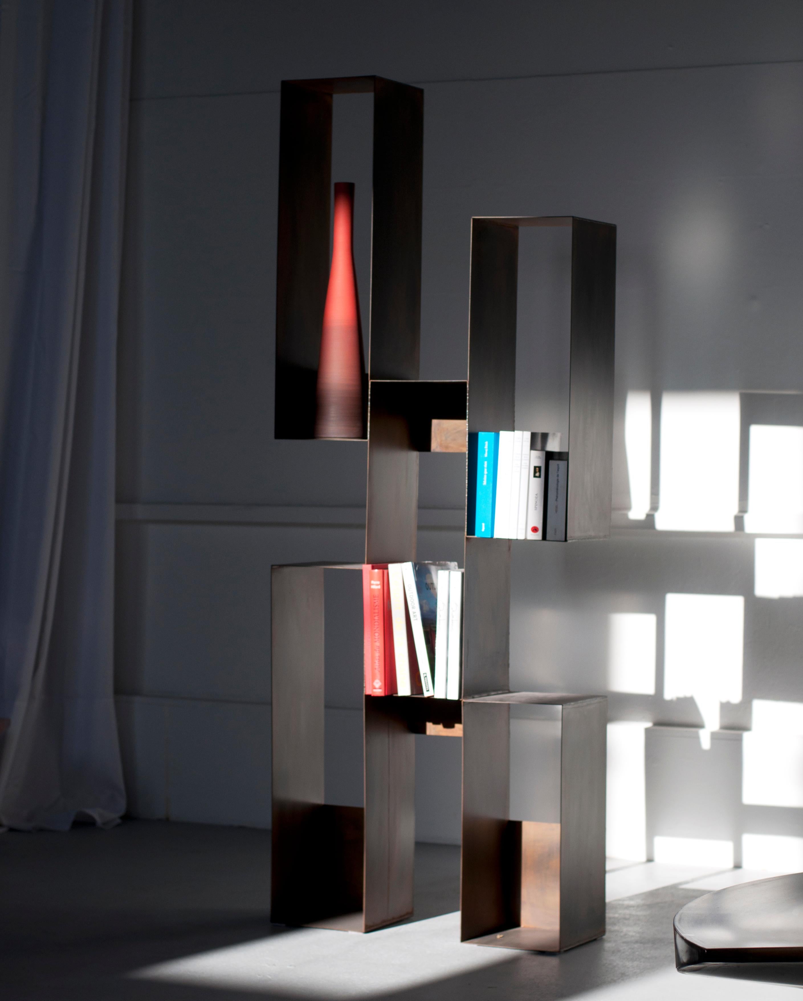 Postmoderno Libreria a scaffale di Pol Quadens in vendita