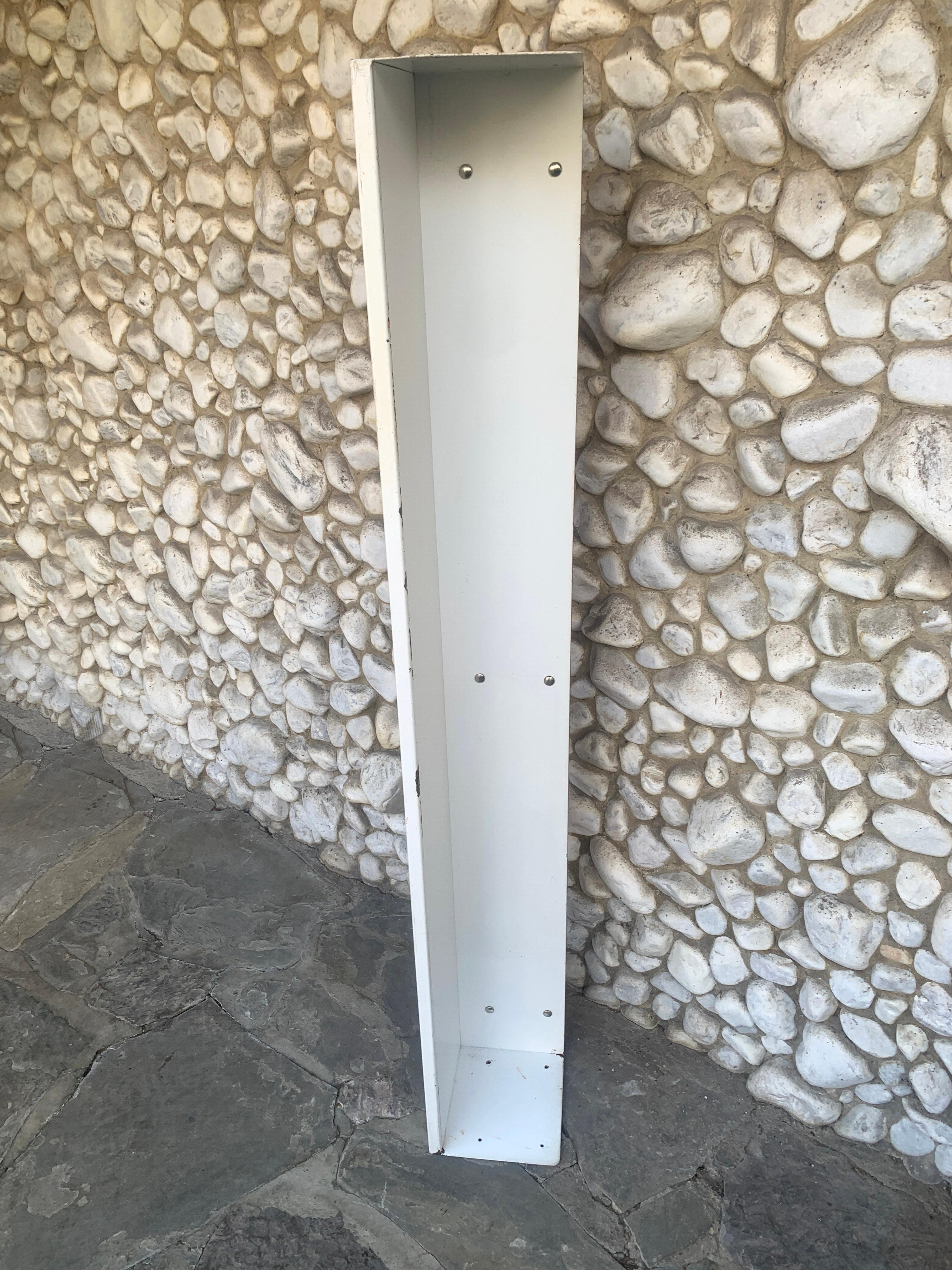 Scaffale di Charlotte Perriand per la stazione sciistica Les Arcs 1800, Pineta, anni 1960-70 in vendita 2