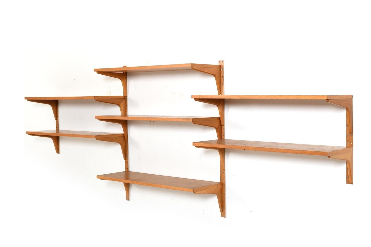 Regalsystem in Eiche von HG Furniture Dänemark 1960er Jahre (Dänisch) im Angebot