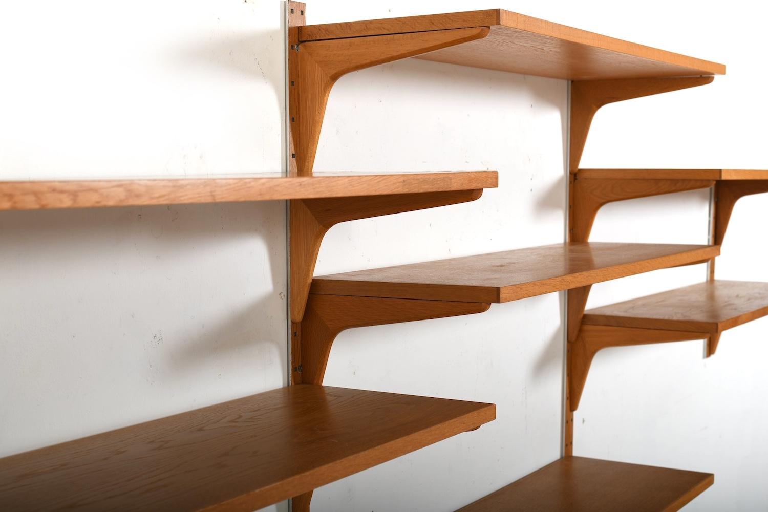 Regalsystem in Eiche von HG Furniture Dänemark 1960er Jahre (20. Jahrhundert) im Angebot