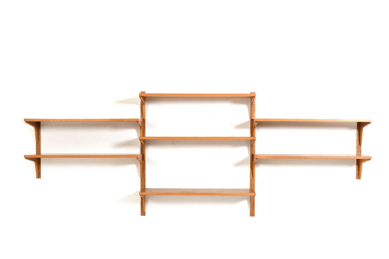 Regalsystem in Eiche von HG Furniture Dänemark 1960er Jahre (Eichenholz) im Angebot