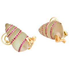 Shell 18 Karat White, Rose Gold Pink Sapphires Rock Crystal Earrings Hand Carved