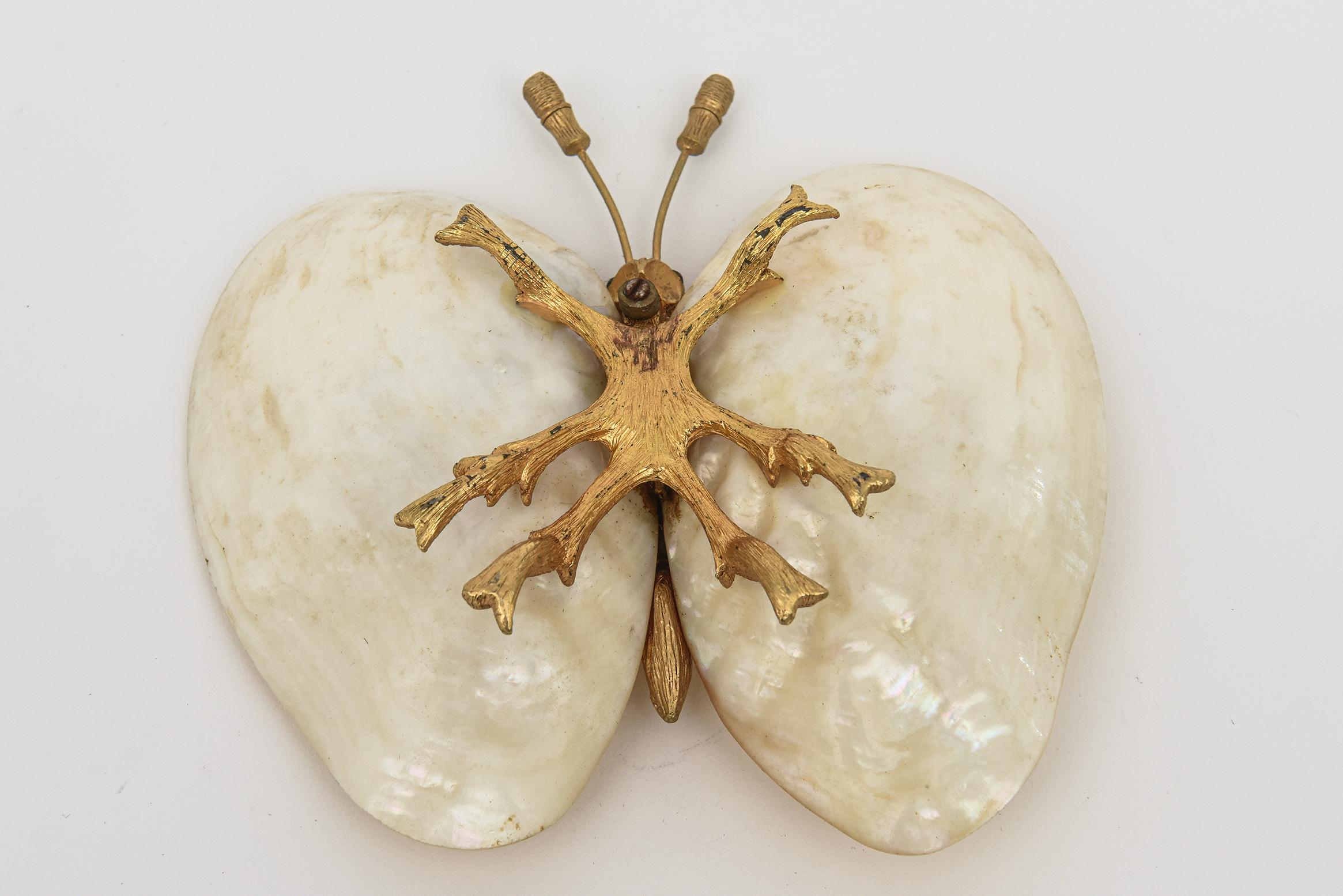 Plaqué or et coquillage Forme papillon Bol ou plat à anneaux 90's en vente 3