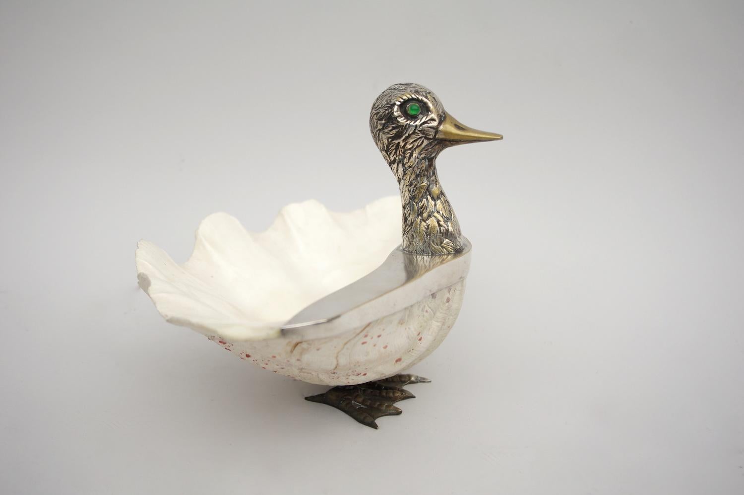 Shell and Silvered Brass Duck Shaped Trinket-Bowl, Italy, circa 1970 In Good Condition For Sale In Saint-Ouen, FR