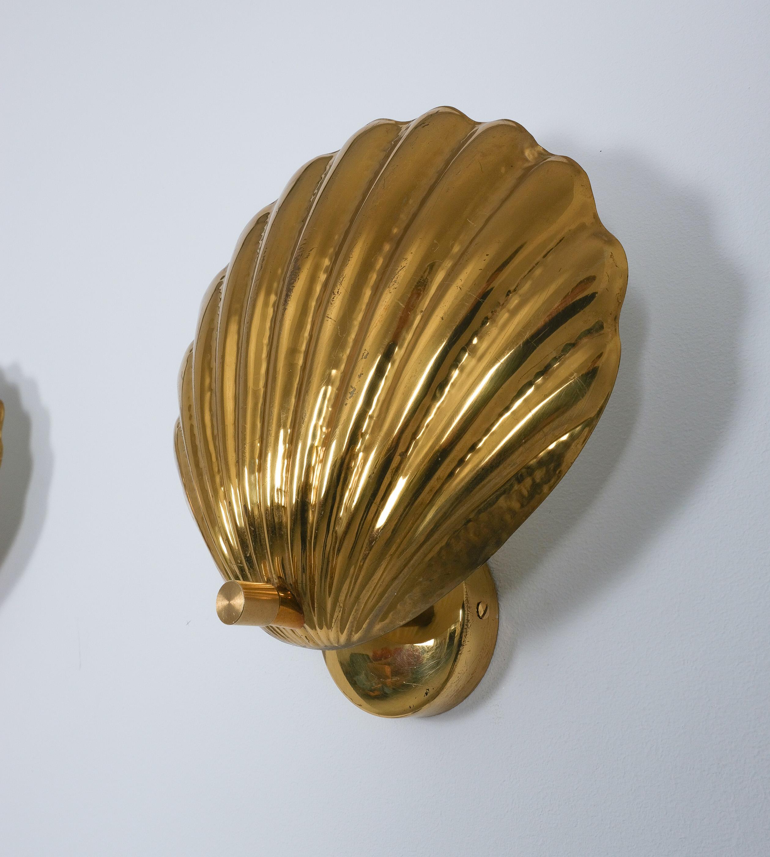 Wandleuchter aus Messing mit Muschelmotiv im Mid-Century-Stil von Maison Charles, Frankreich, 1960 im Angebot 3