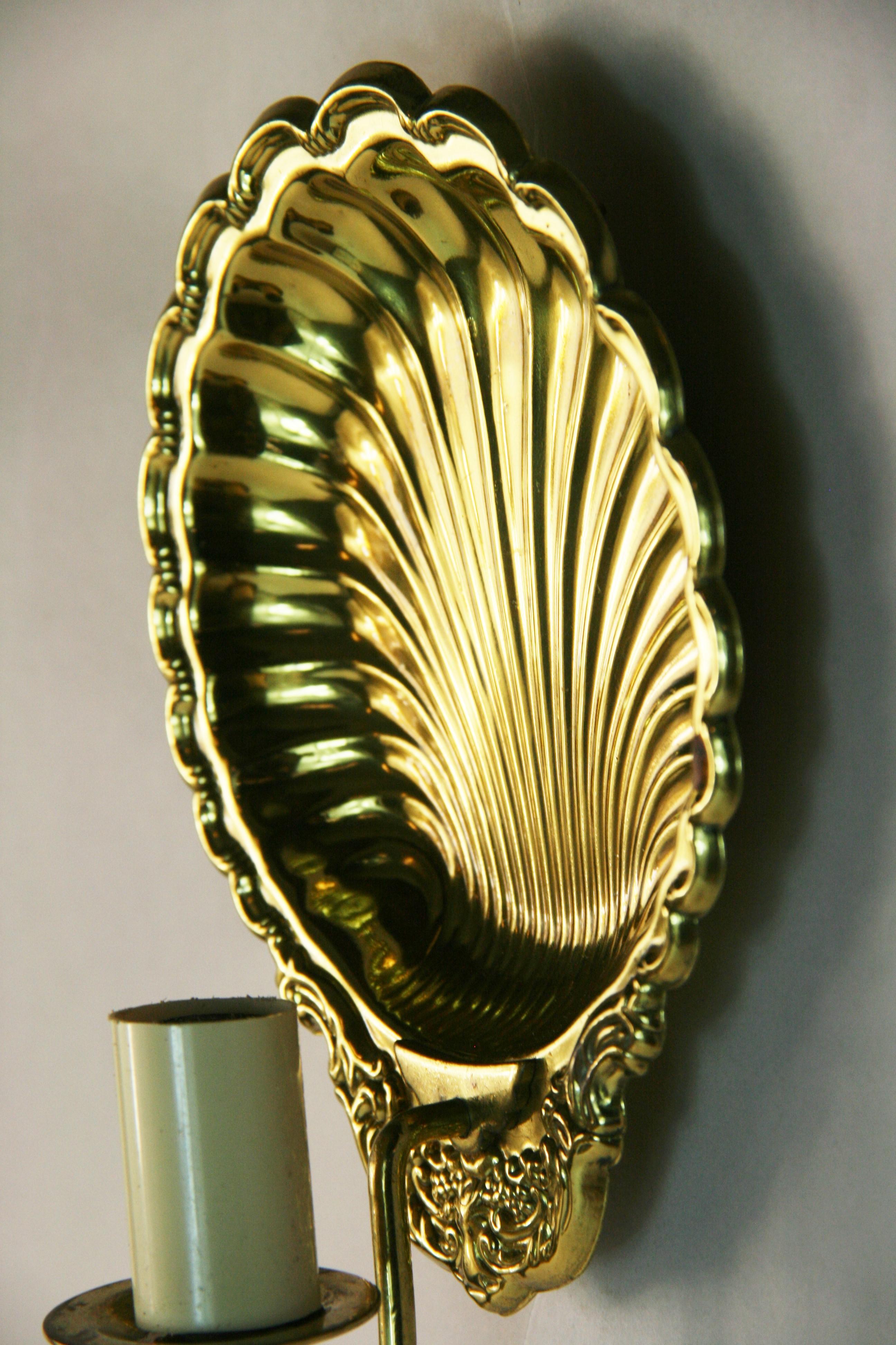 Applique murale Shell en laiton ( 3 pièces disponibles) en vente 1