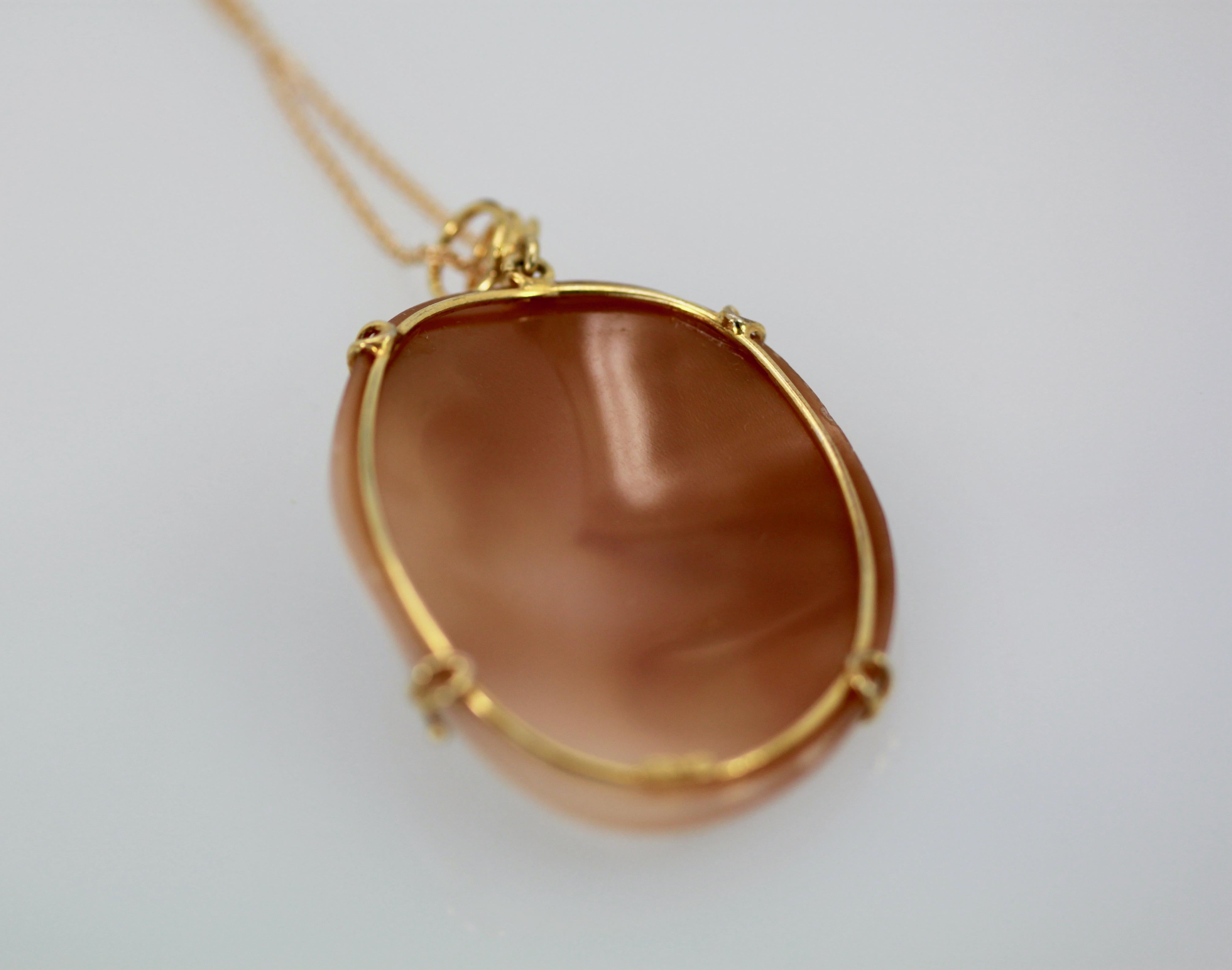 Shell Cameo Large Pendant with Chain In Excellent Condition For Sale In North Hollywood, CA