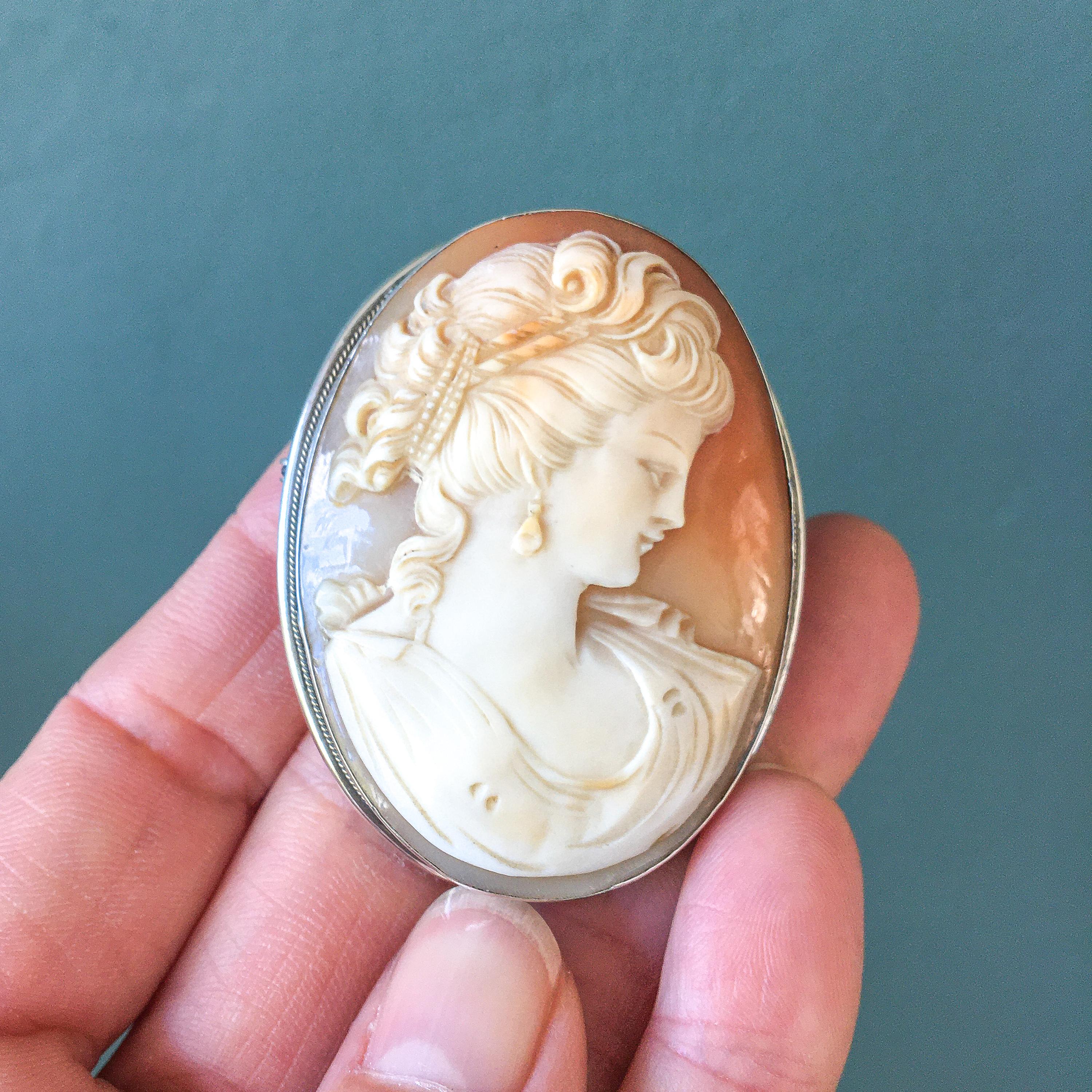 Relief Shell Cameo Silver Pendant Brooch 2