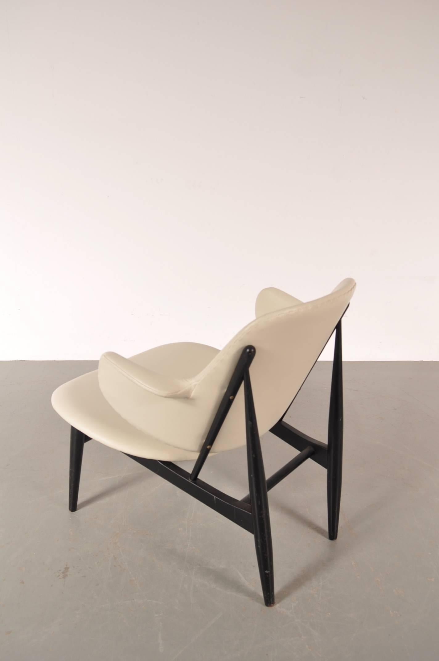 Shell Chair by Ib Kofod-Larsen for Christensen & Larsen, Denmark, circa 1950 1