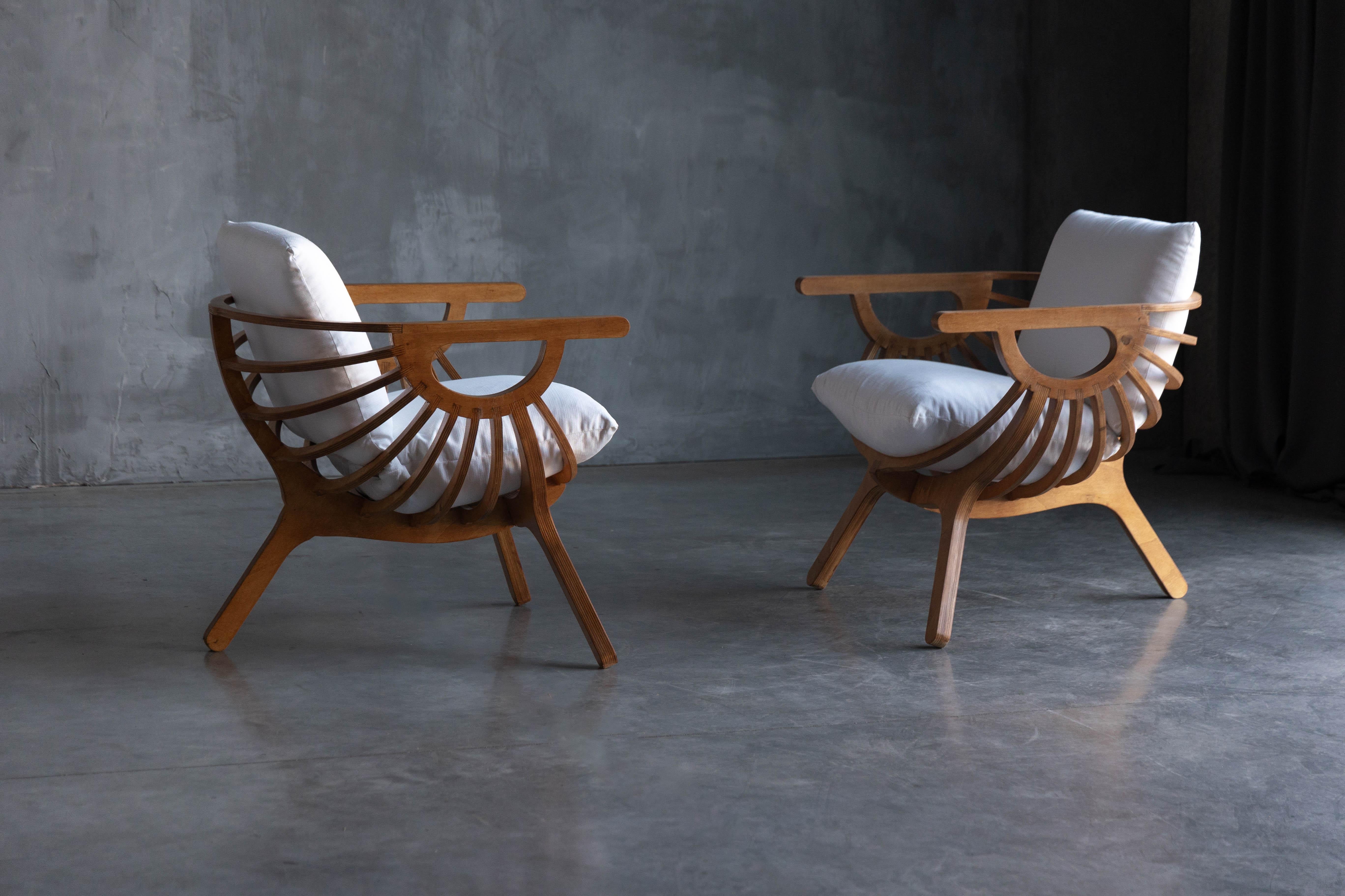 Sculptural Shell Lounge Chair, Italy, 1980s For Sale 6