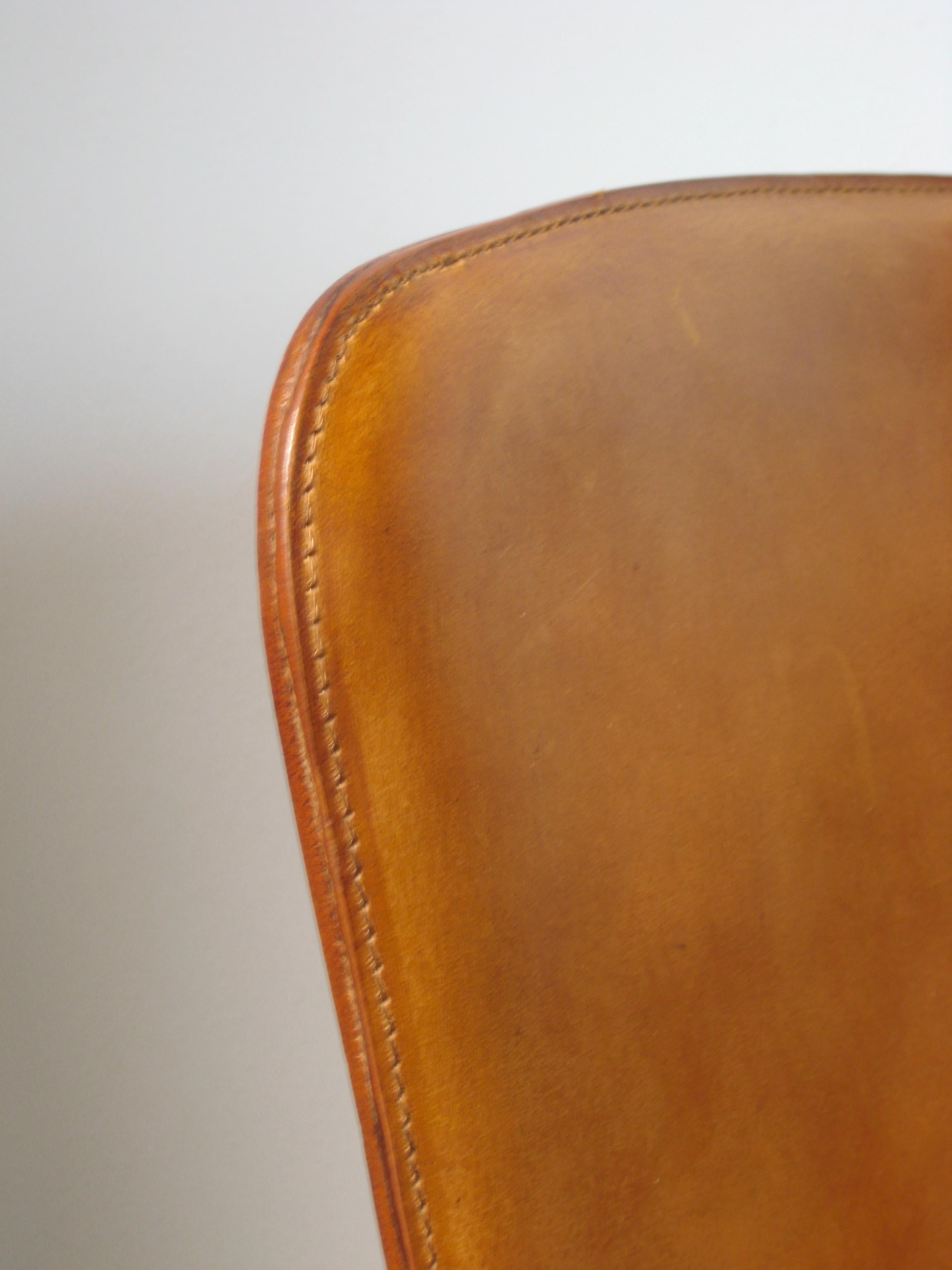 leather shell chair