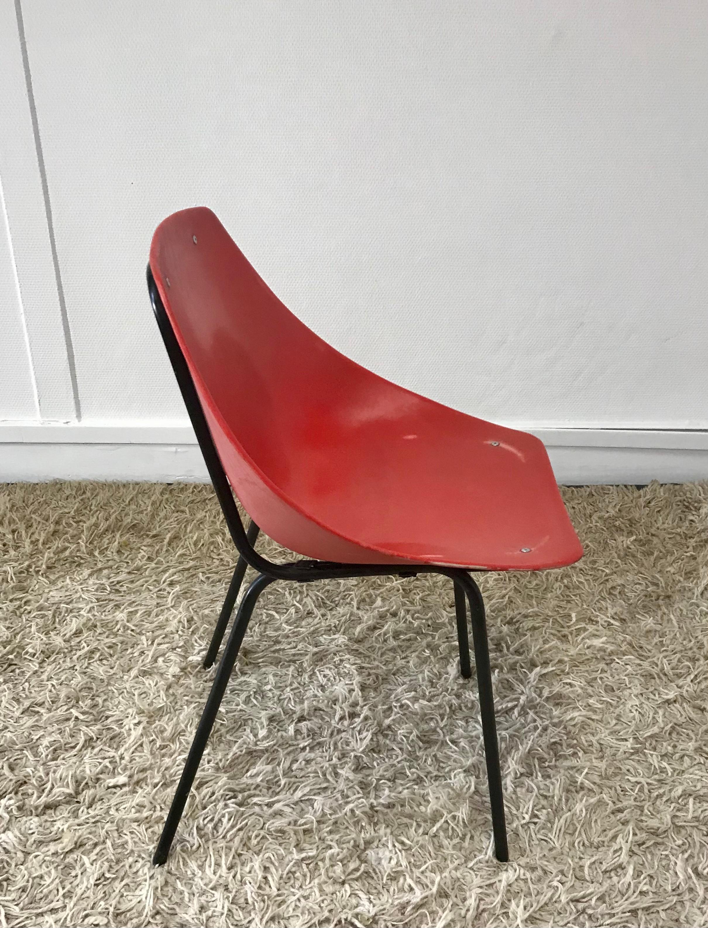 Silla shell original diseñada por pierre guariche, para meurop