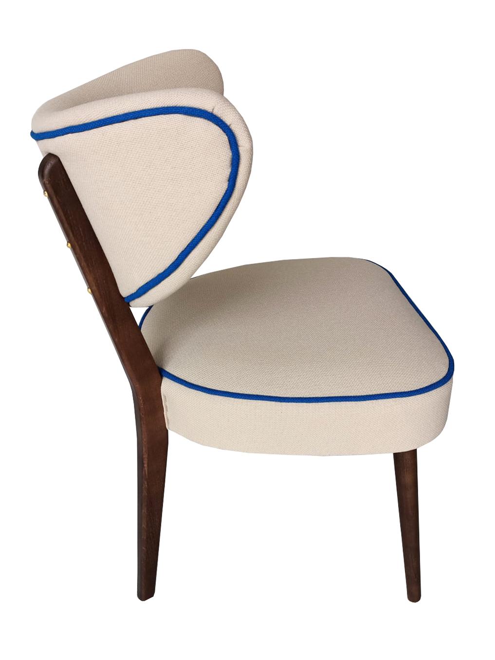 Shell Dining Chair, Hellbeige, feuerhemmendes Gewebe, von Vintola Studio, Europa (Handgefertigt) im Angebot