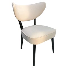 Chaise de salle à manger coquillage, velours ivoire clair, Vintola Studio, Europe, Pologne
