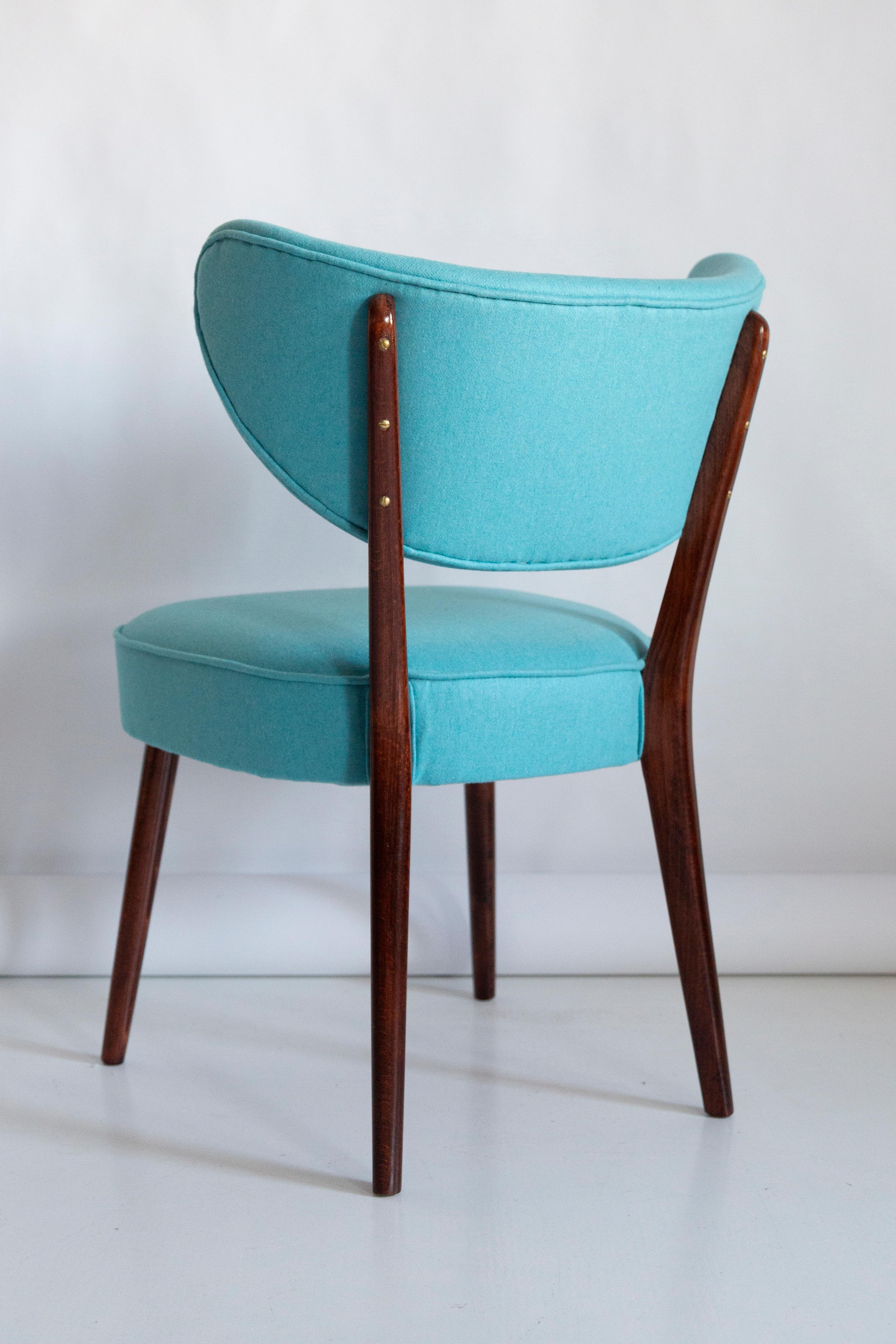 Bouclé Chaise de salle à manger coquillage, laine turquoise, de Vintola Studio, Europe, Pologne en vente