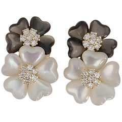 Shell Earrings Set in 18 Karat Gold with Diamonds