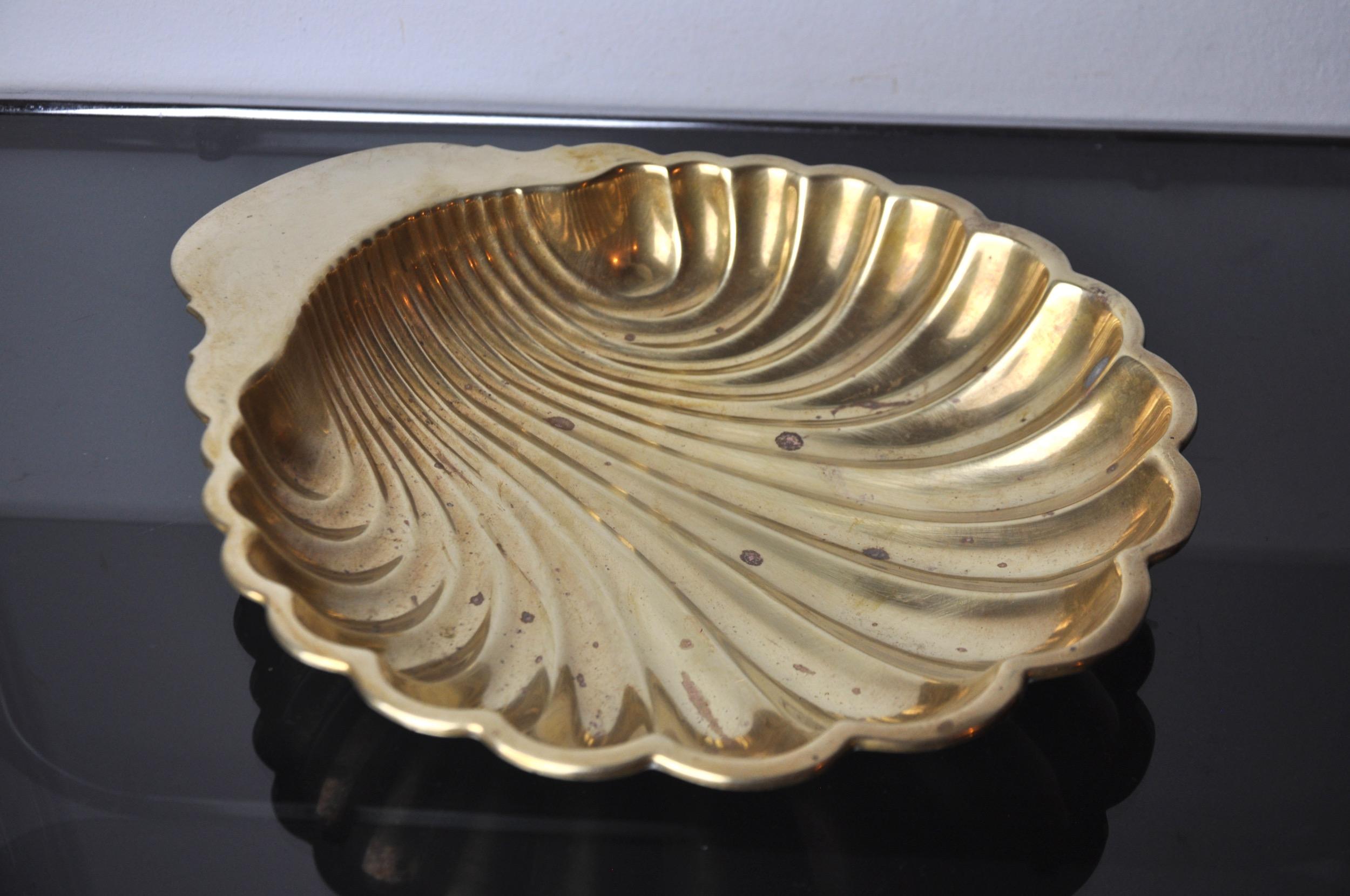 Spanish Shell empty pocket in brass, Spain, 1970 For Sale