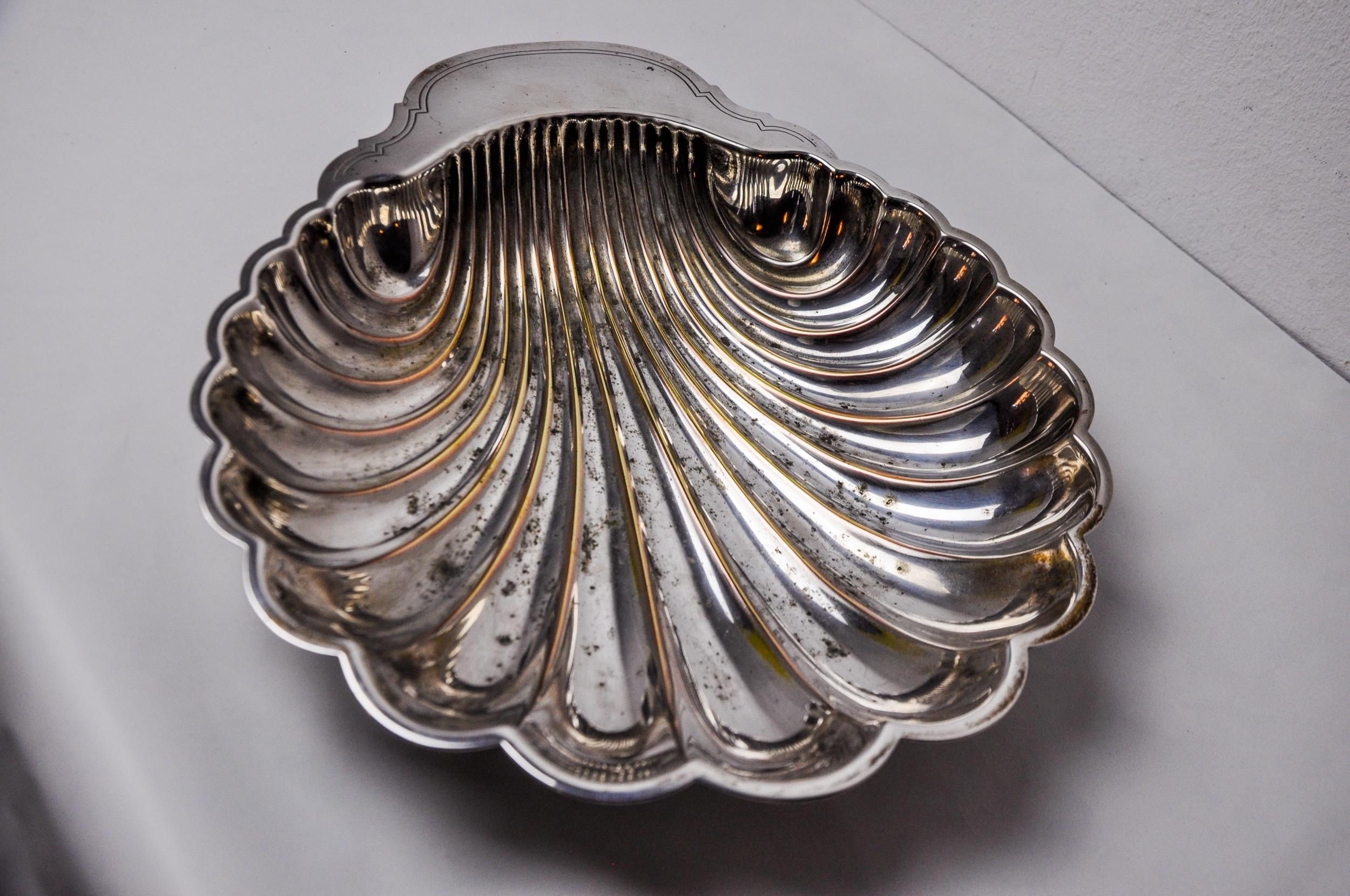 Spanish Shell Empty pocket, silver plated, Spain, 1970 For Sale