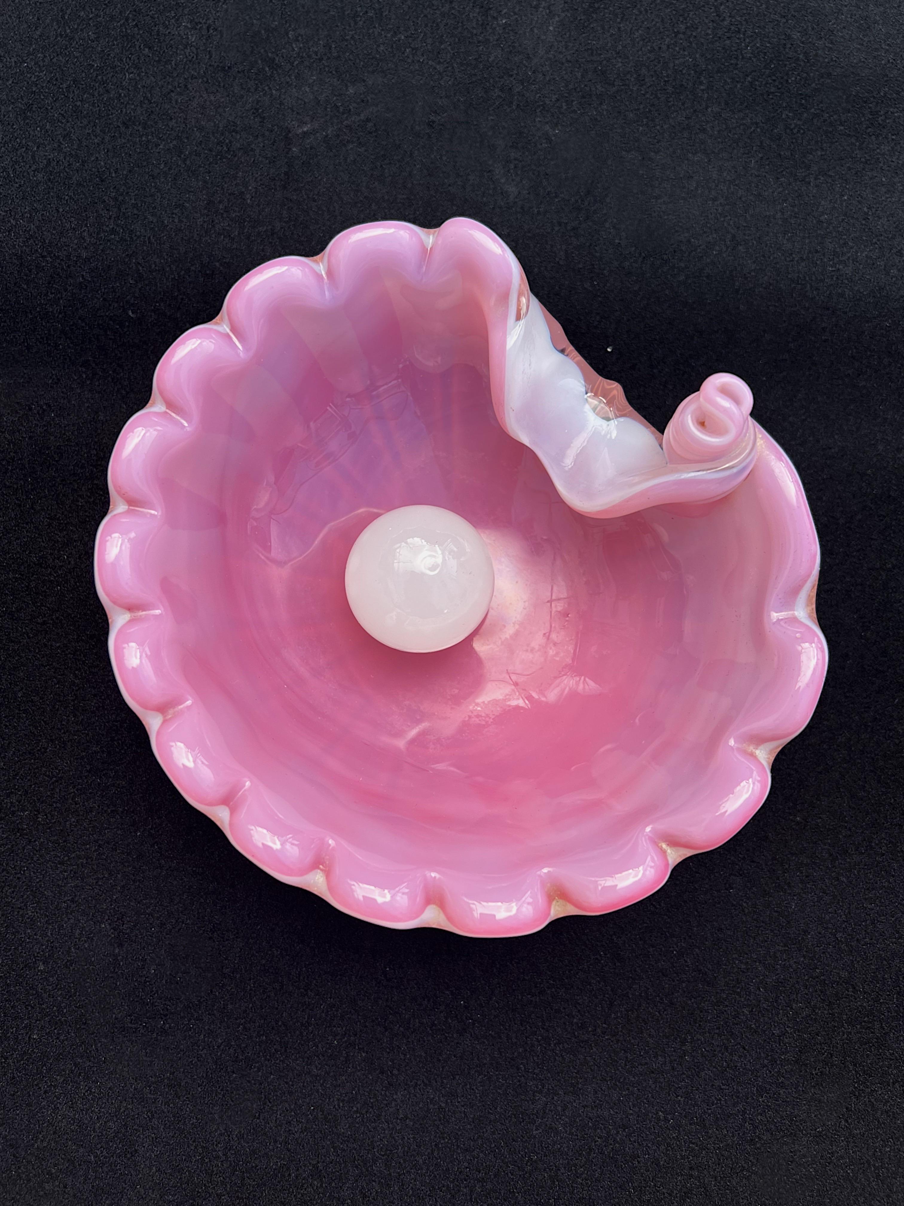 Italian Shell Glass Bowl Made by Licio Zanetti, 1970s, Murano