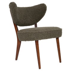 Fauteuil club en tissu bouclé vert coquillage, de Vintola Studio, Europe, Pologne