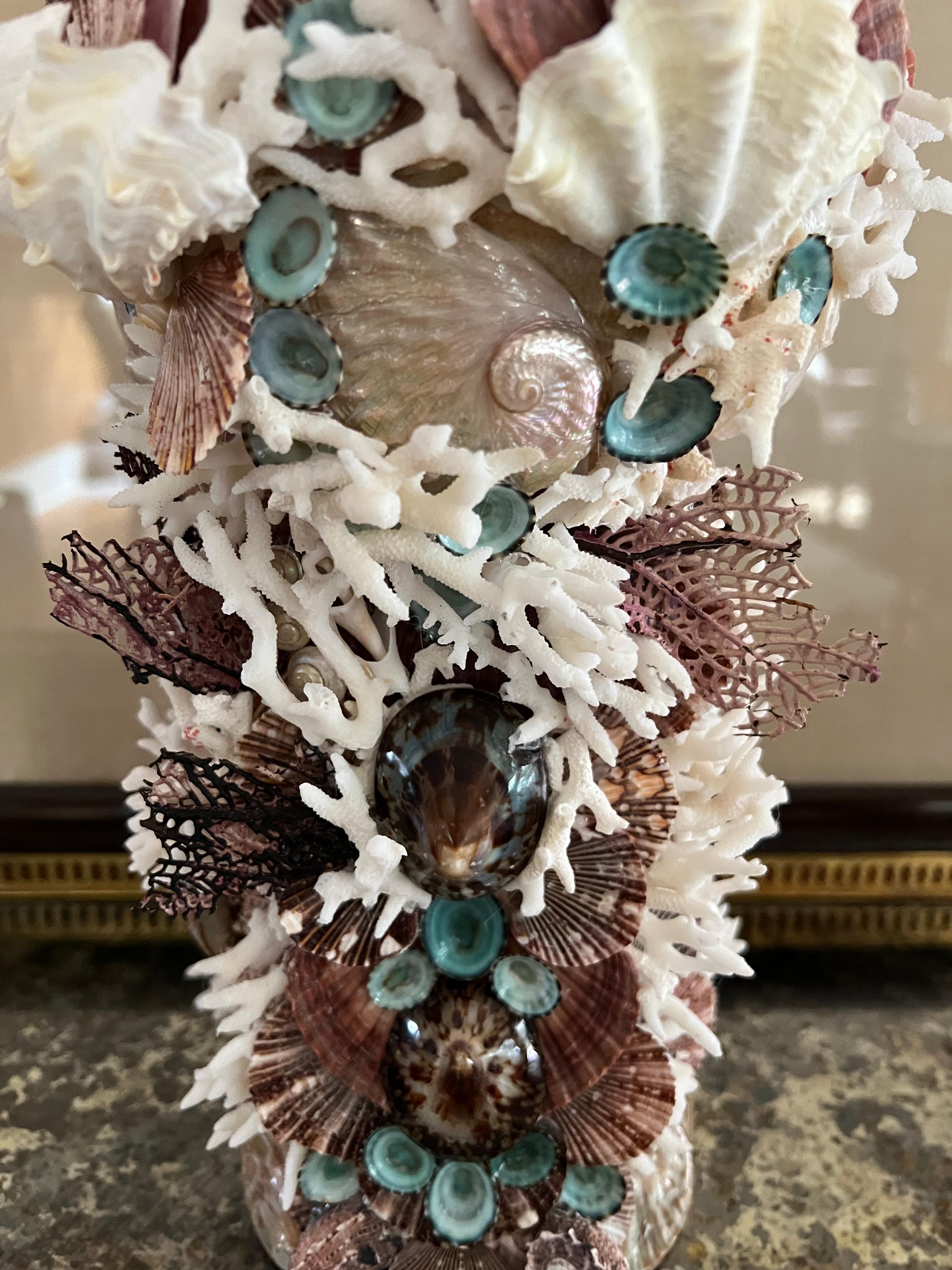 Shell grotto candle, flower holder, for indoor, protected outdoor space. in vendita 1