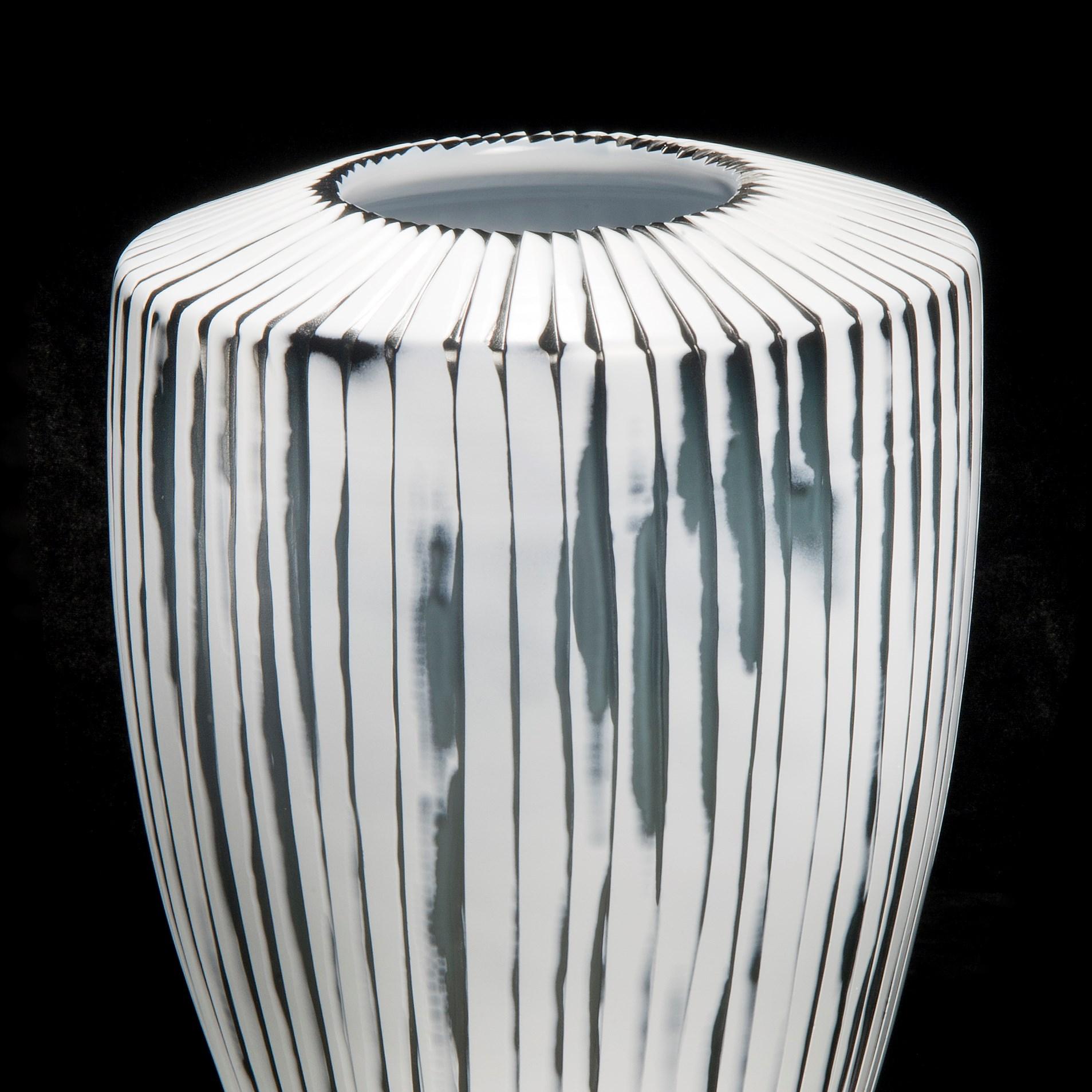 Shell II, a Unique white & slate grey Art Glass Vase by Laura Birdsall In New Condition In London, GB