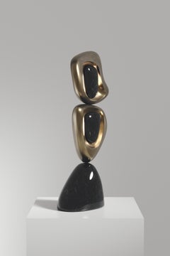 Lampada da tavolo con intarsio di conchiglie e dettagli in ottone patinato di R&Y Augousti