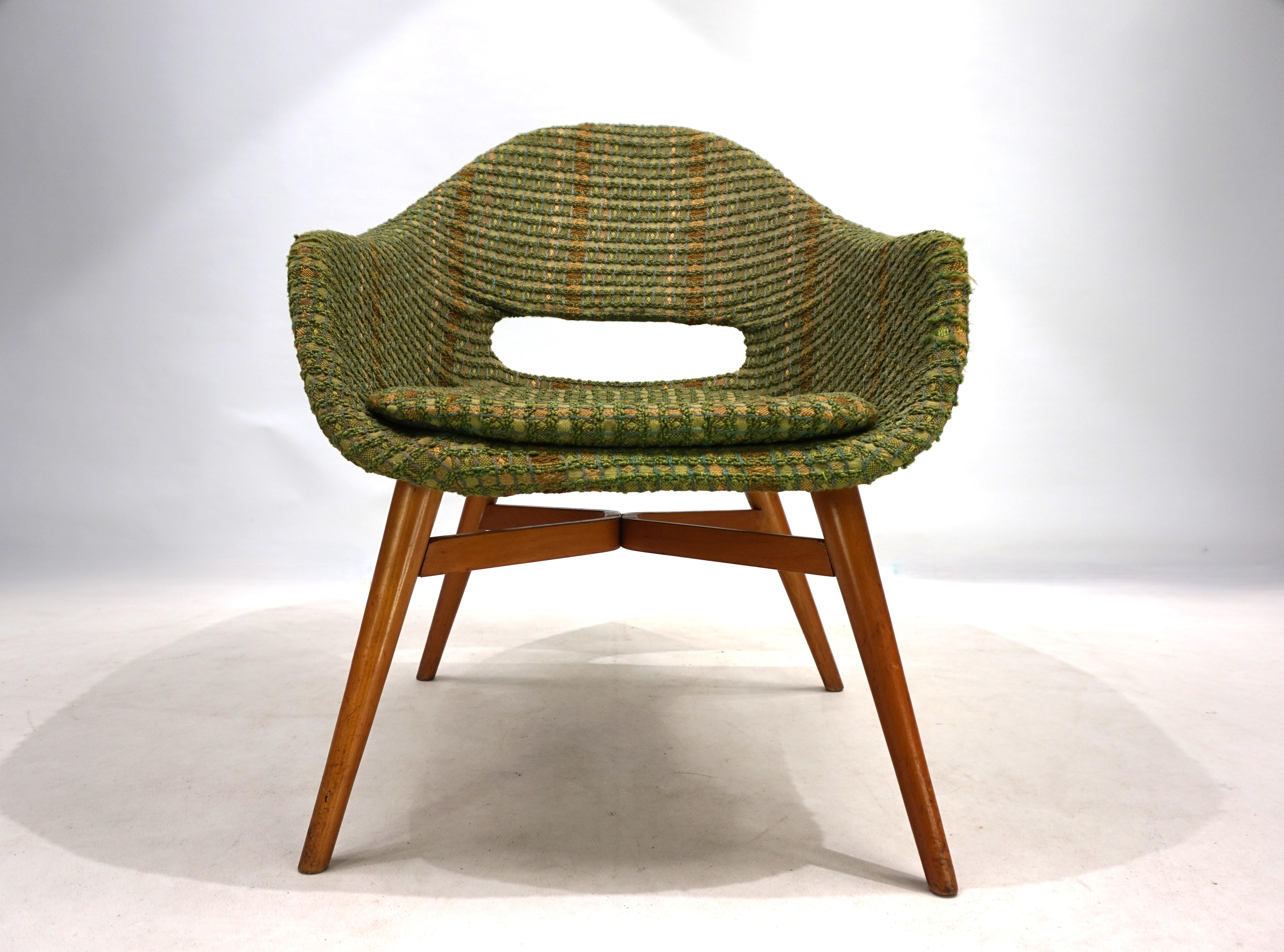 Shell lounge chair by Miroslav Navratil for Vertex, 1960 For Sale 11