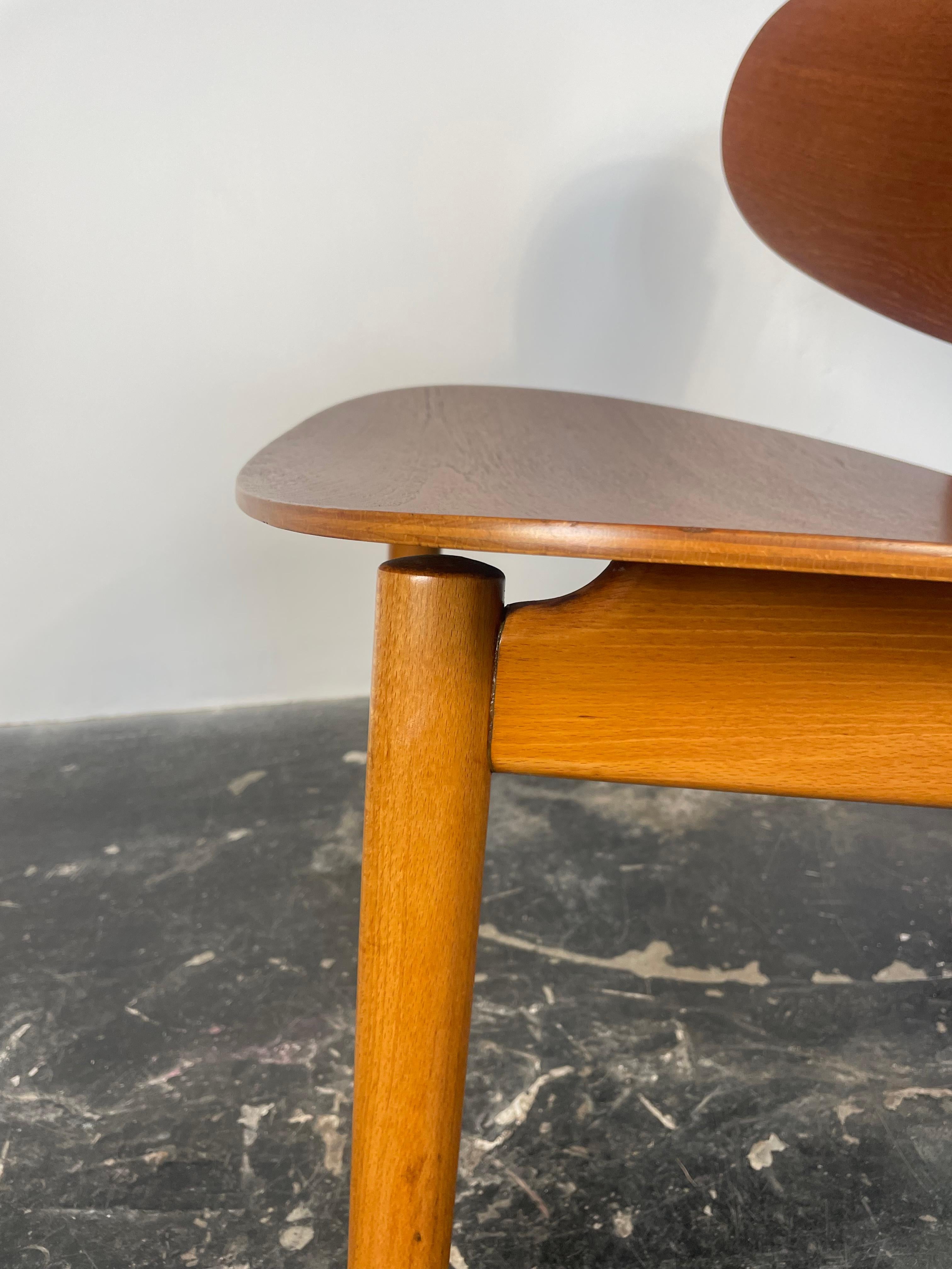 Teck Fauteuil de salon iconique Shell, modèle FH 1936 conçu par Hans J. Wegner en vente