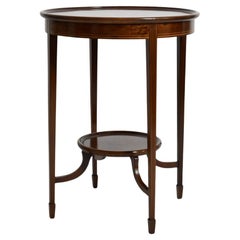 Table d'appoint ronde en marqueterie de coquillages, C.I.C.