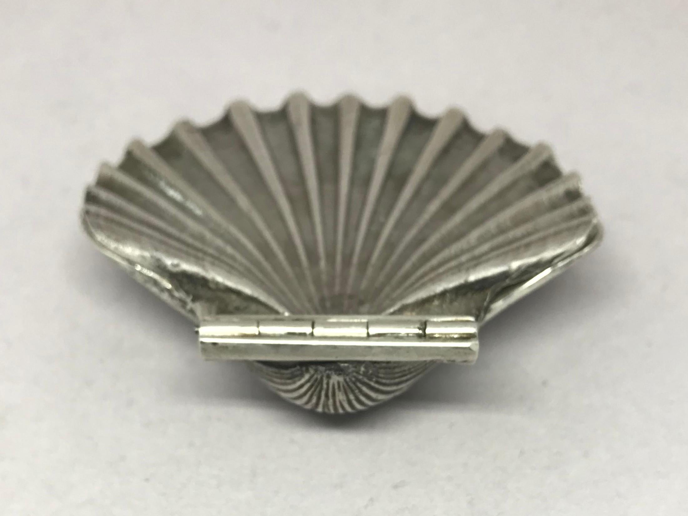 Shell Paper Clamp in Italian Sterling Silver For Sale 6