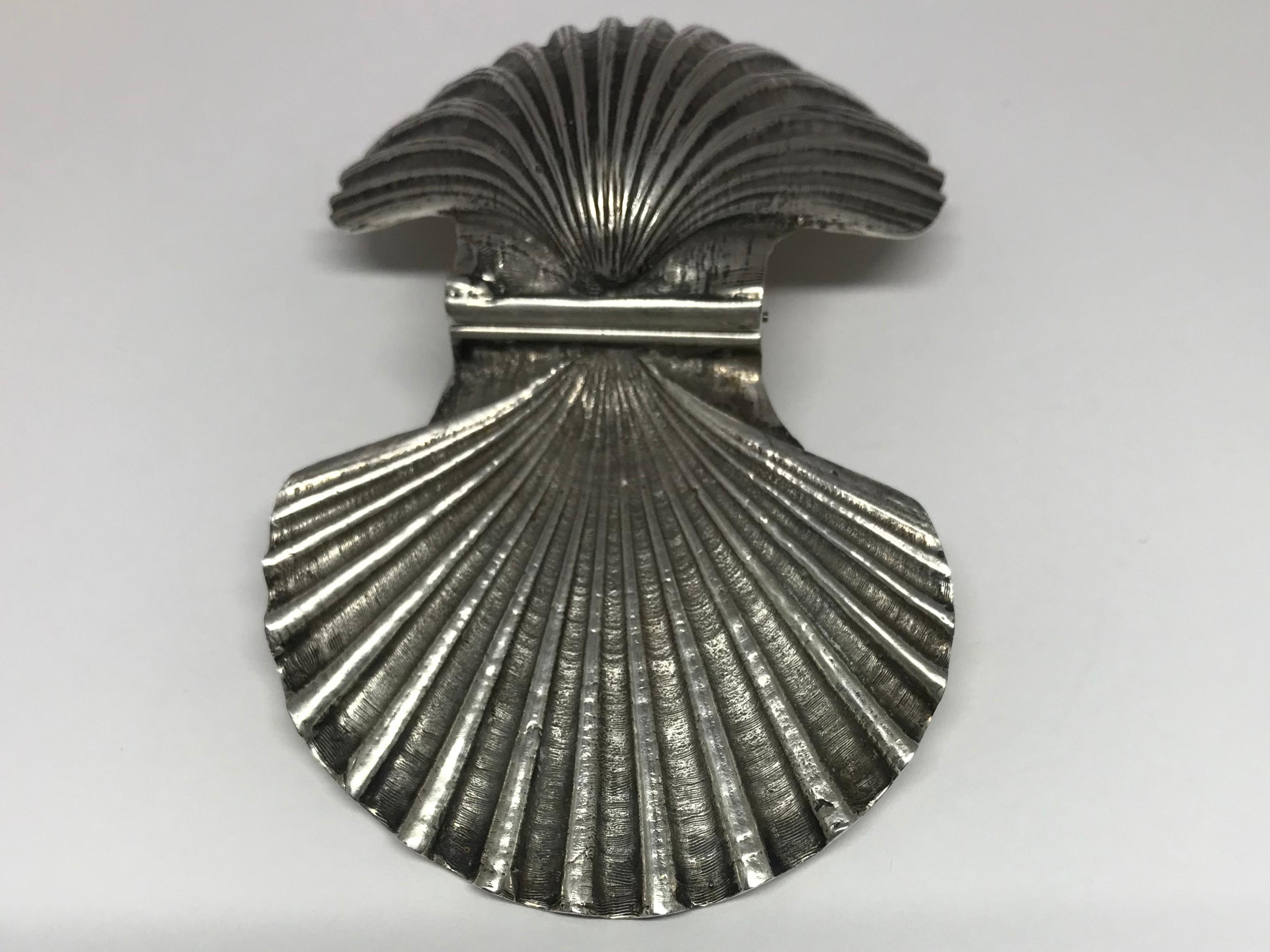 Shell Paper Clamp in Italian Sterling Silver For Sale 1