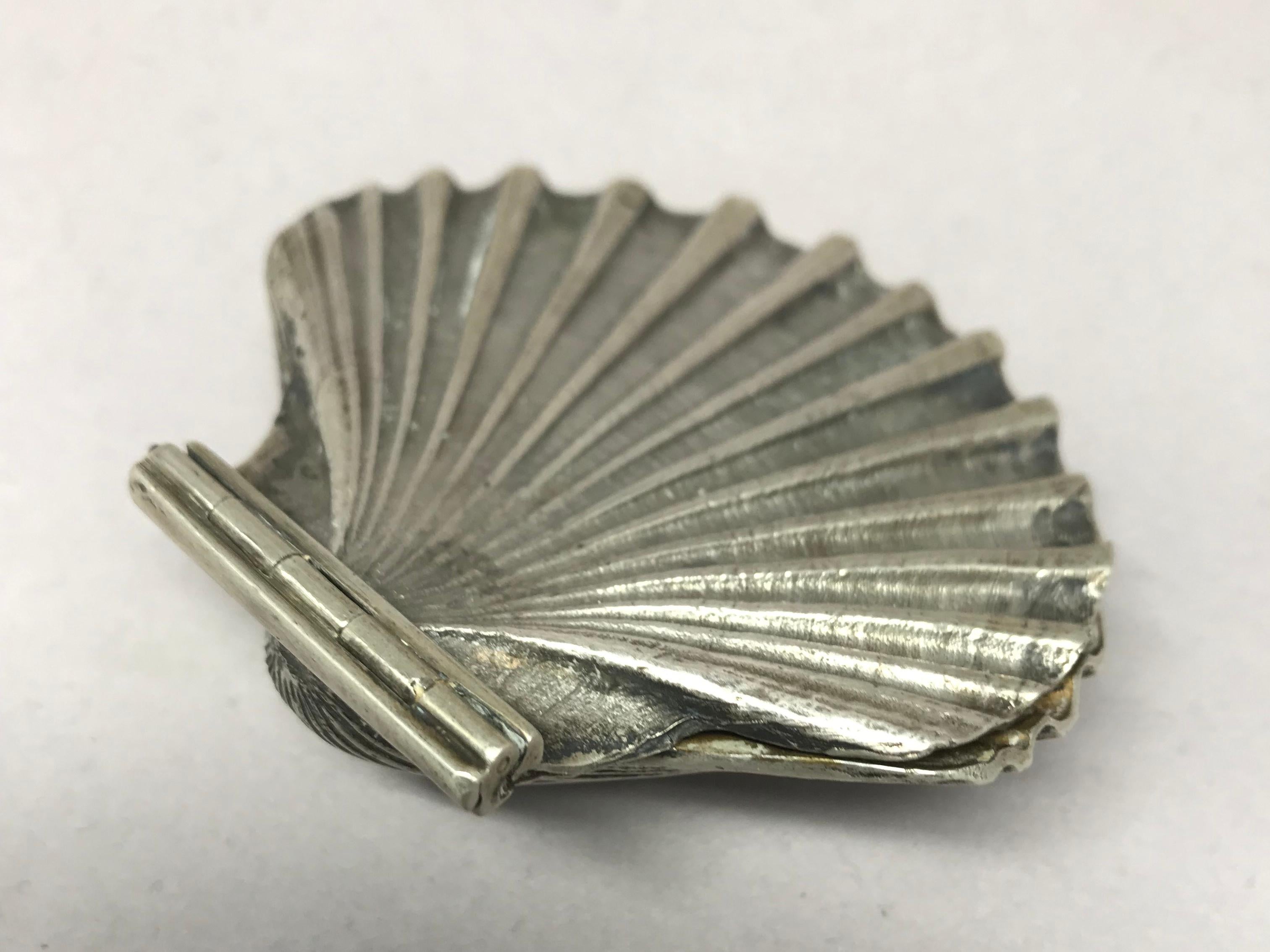 Shell Paper Clamp in Italian Sterling Silver For Sale 4