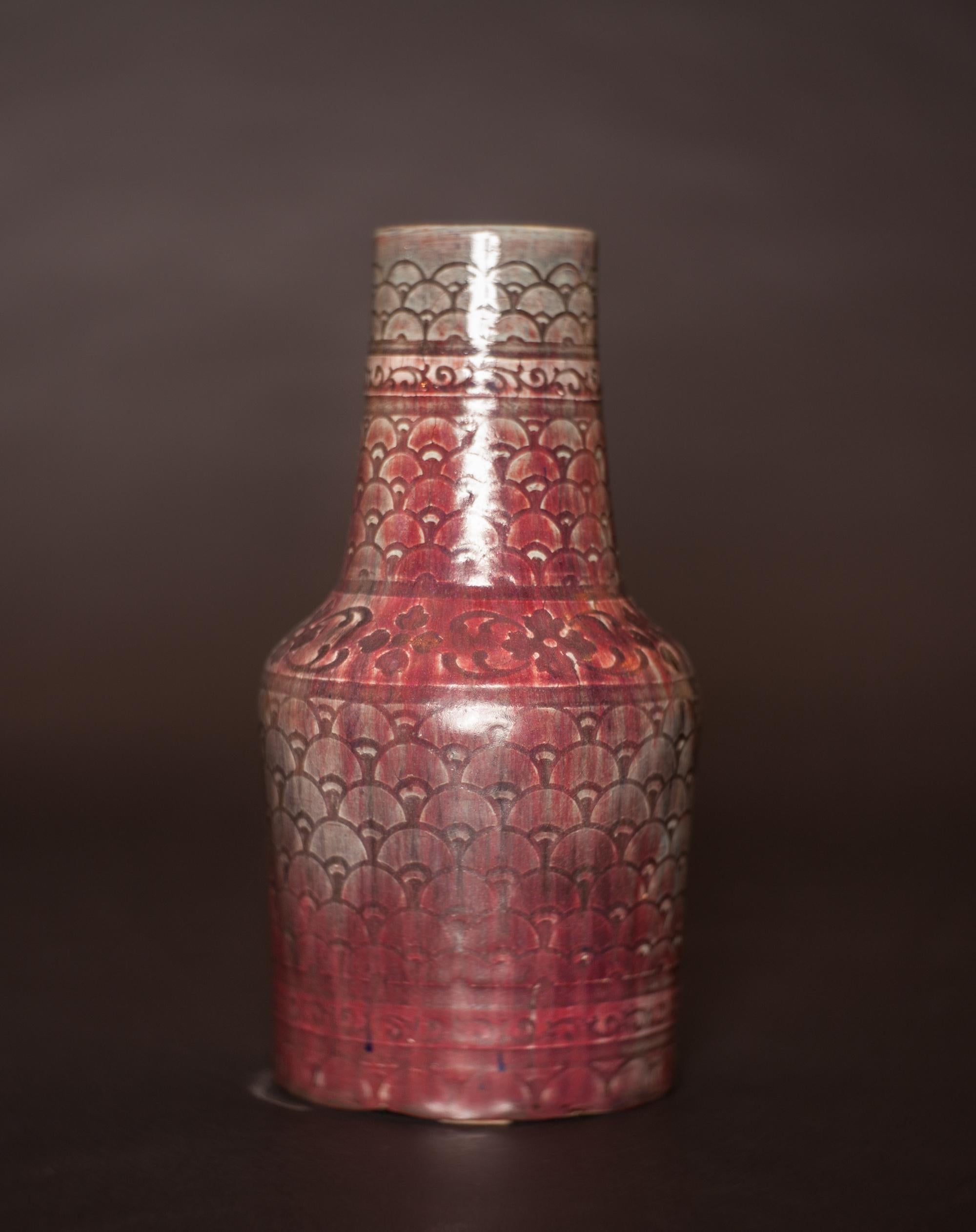 Vernissé Vase en grès Art Nouveau à motif de coquillage d'Auguste Delaherche en vente