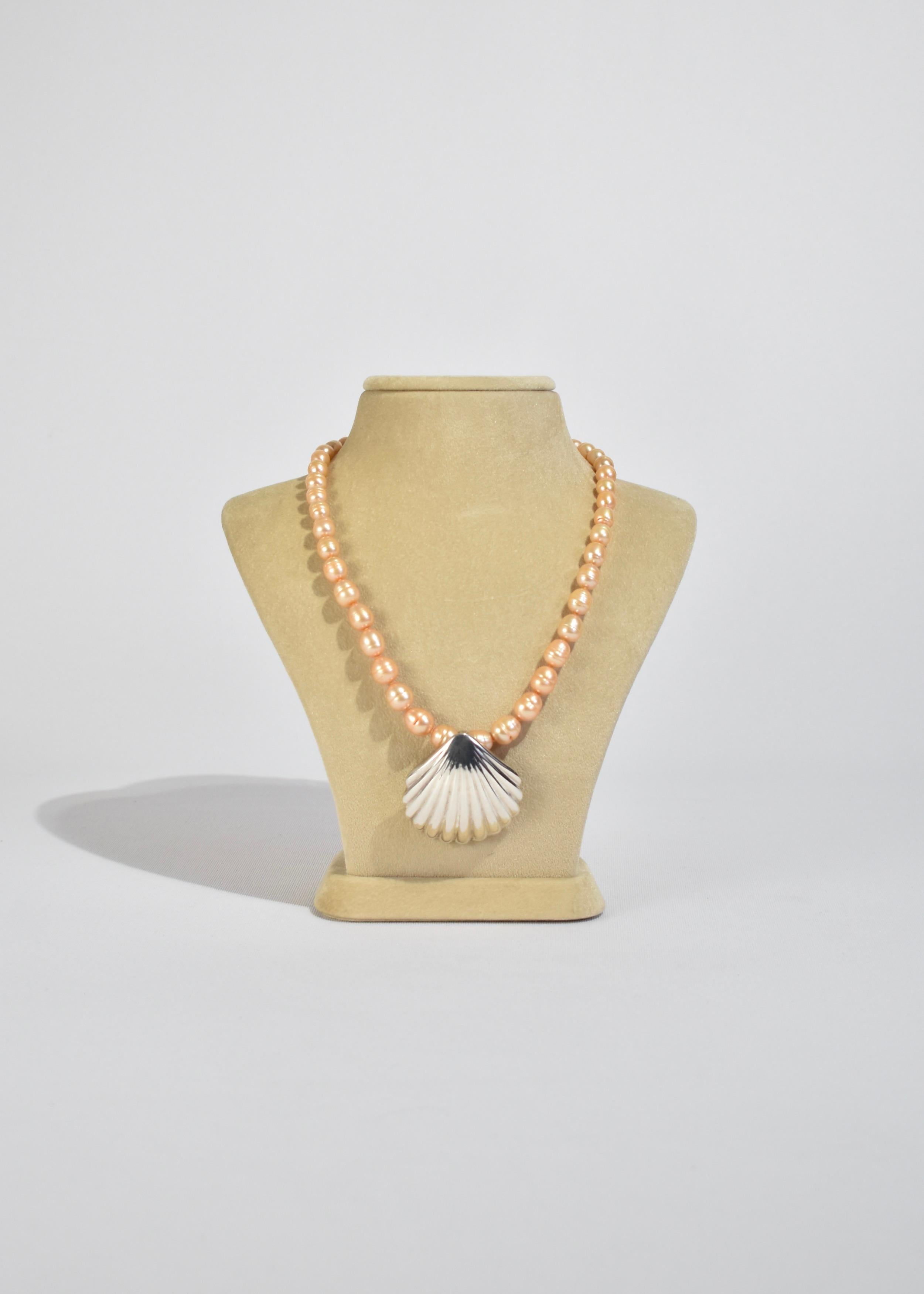 Women's or Men's Shell Pearl Necklace