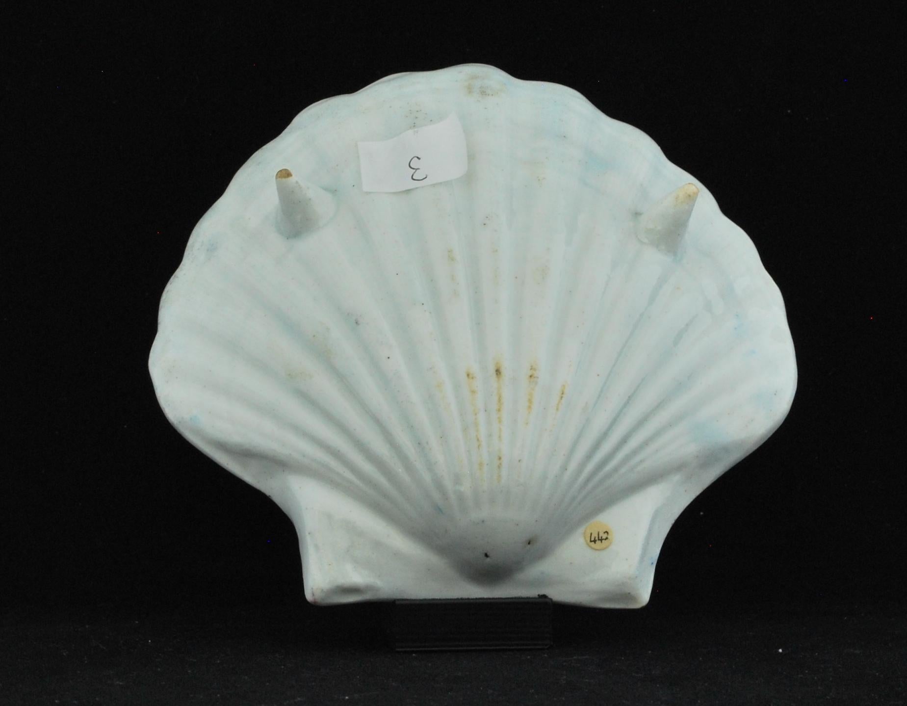 English Shell 'Pecten' Dish, Bow Porcelain Factory, circa 1747