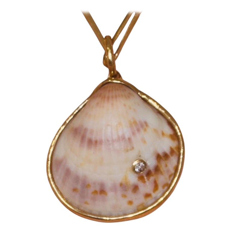 Pendentif En Or Jaune 14k Avec Coquillage émaillé Et 7 Diamants Naturels - Neuf Sans Emballage