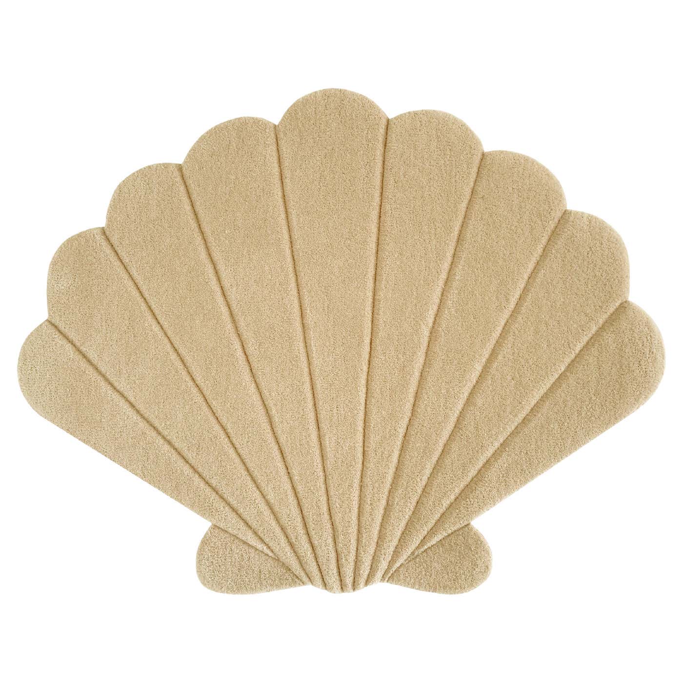 Shell Rug Sand, 3D Hand-tufted For Sale at 1stDibs
