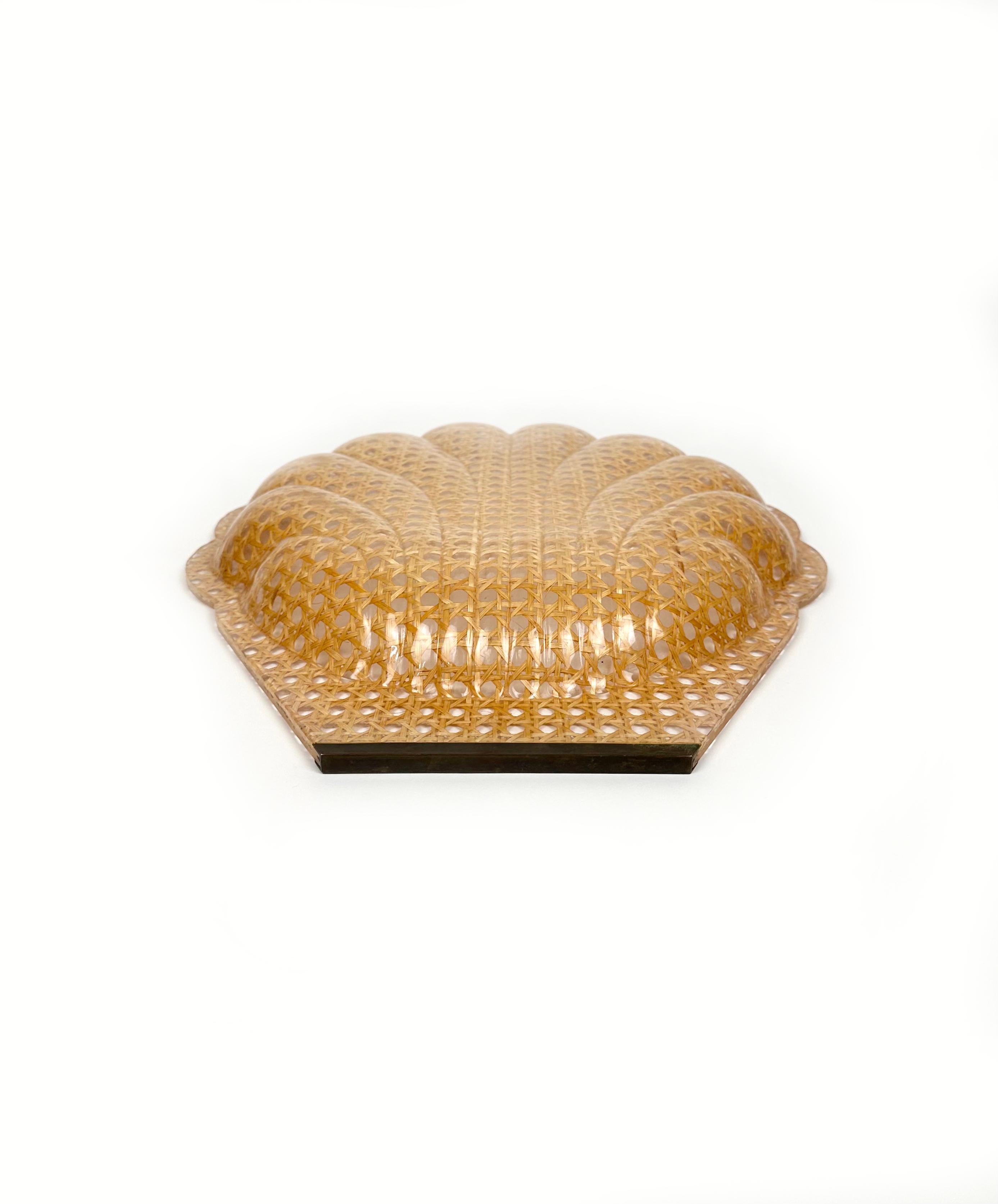Shell Serving Tray Lucite and Rattan Christian Dior Style, France, 1970s 3