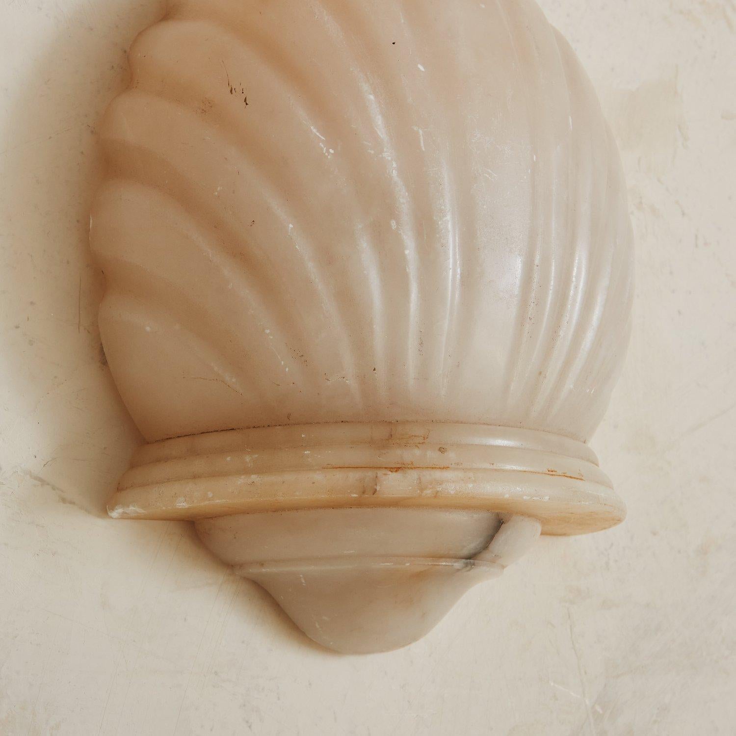 French Shell Shaped Alabaster Sconce, France, 1920s