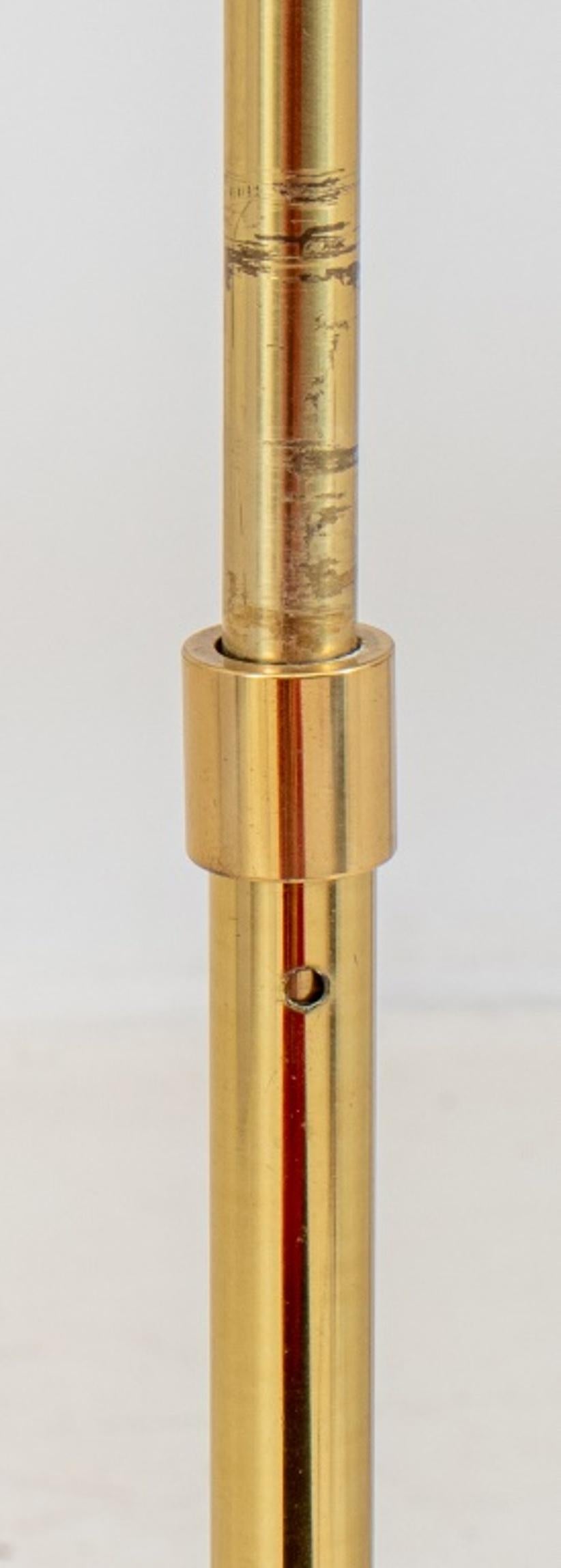 Shell-Shaped Brass Extendable Floor Lamp In Good Condition In Astoria, NY