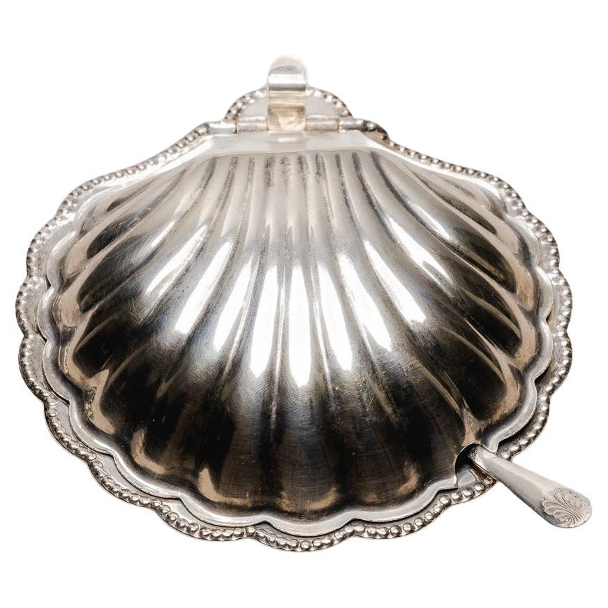 Shell-Shaped Butter Dish in Silver-Plated Metal, 1970s
