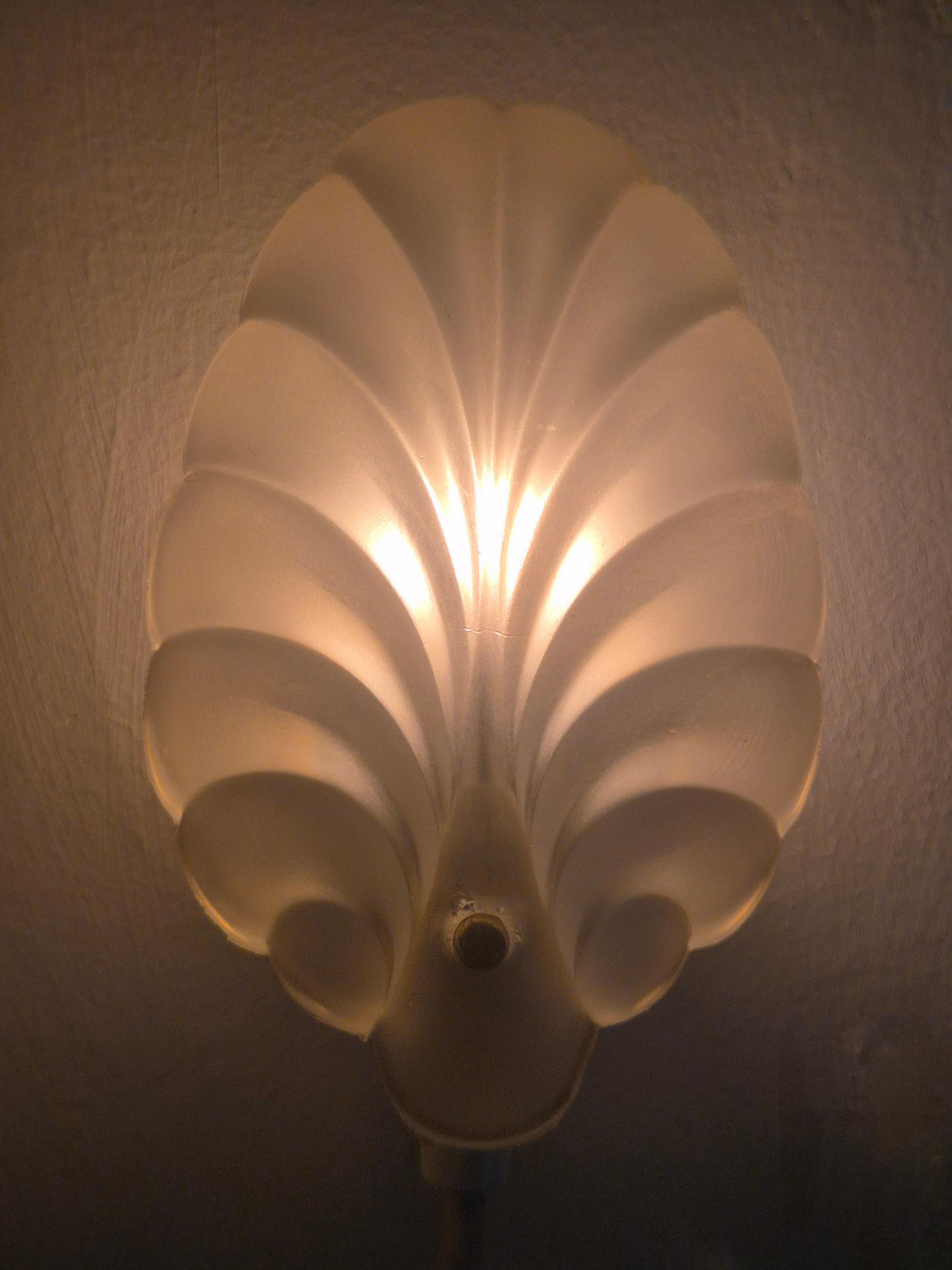 Shell-shaped sconce in frosted glass, Swedish Moden 1950s In Fair Condition For Sale In Stockholm, SE