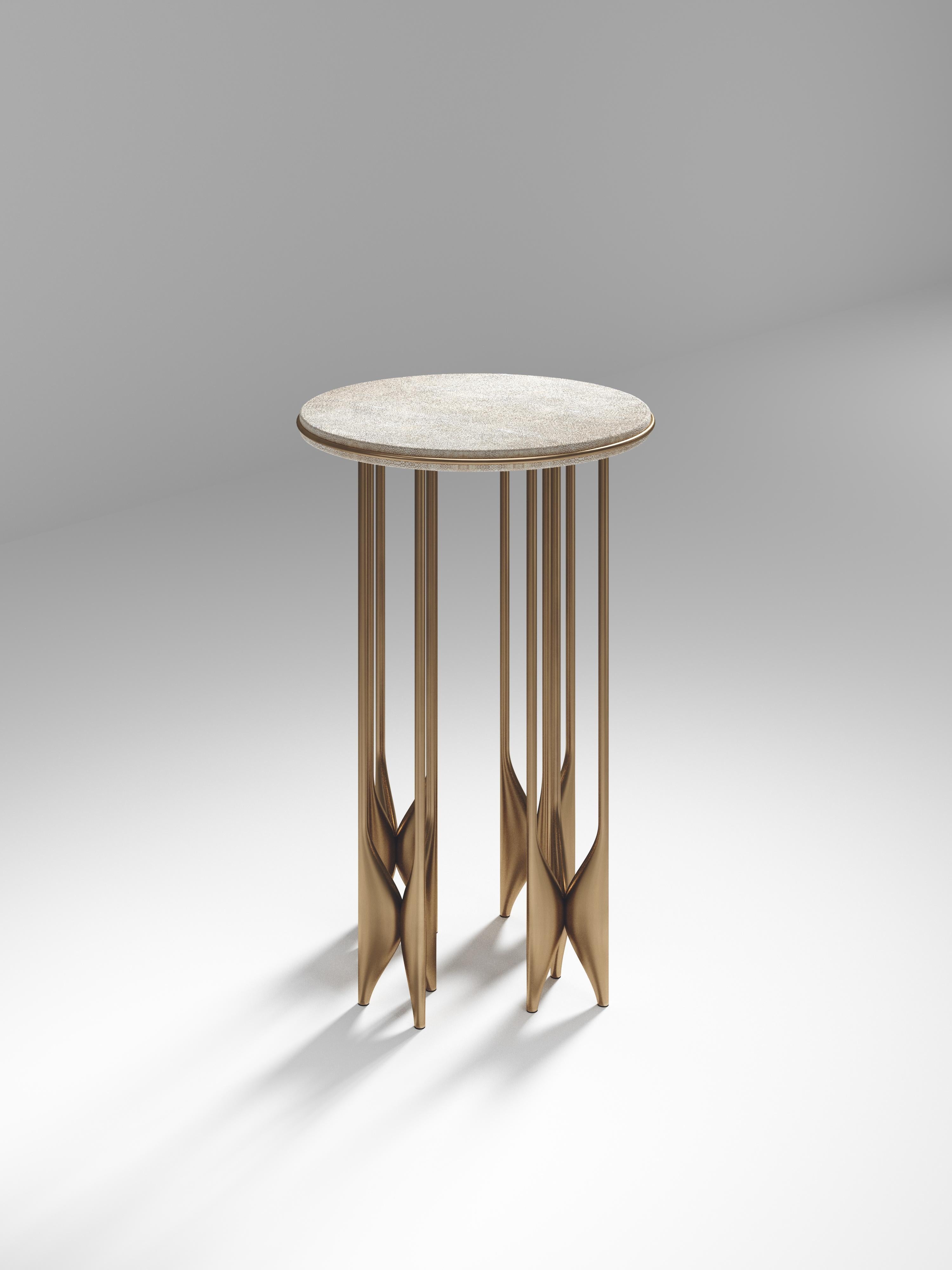 Shell Side Table with Bronze Patina Brass Details by Kifu Paris For Sale 2